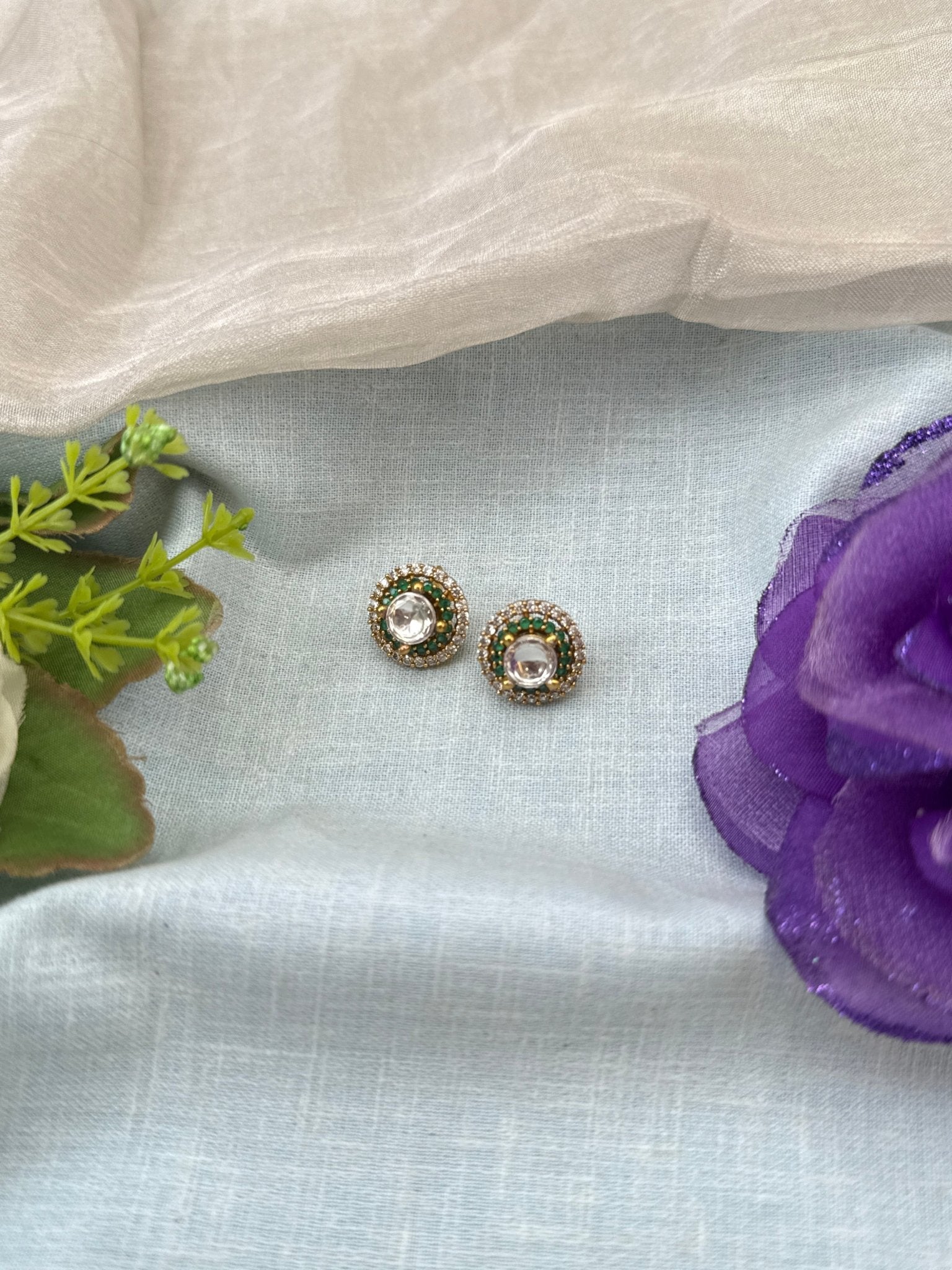 Royal Antique Stud Earrings 1089 - Mahilas