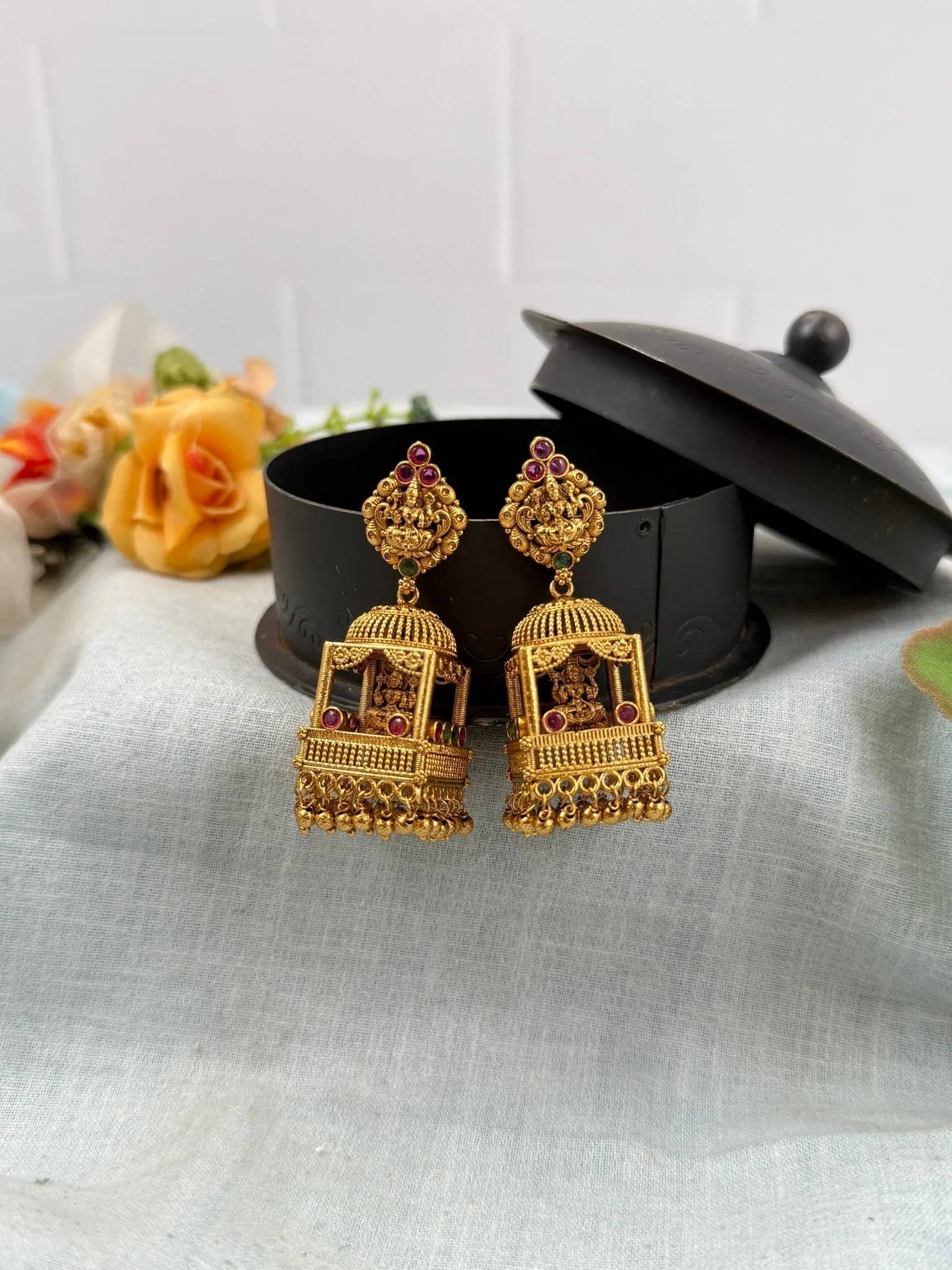 Royal Antique Temple Jhumka 0747 - Mahilas
