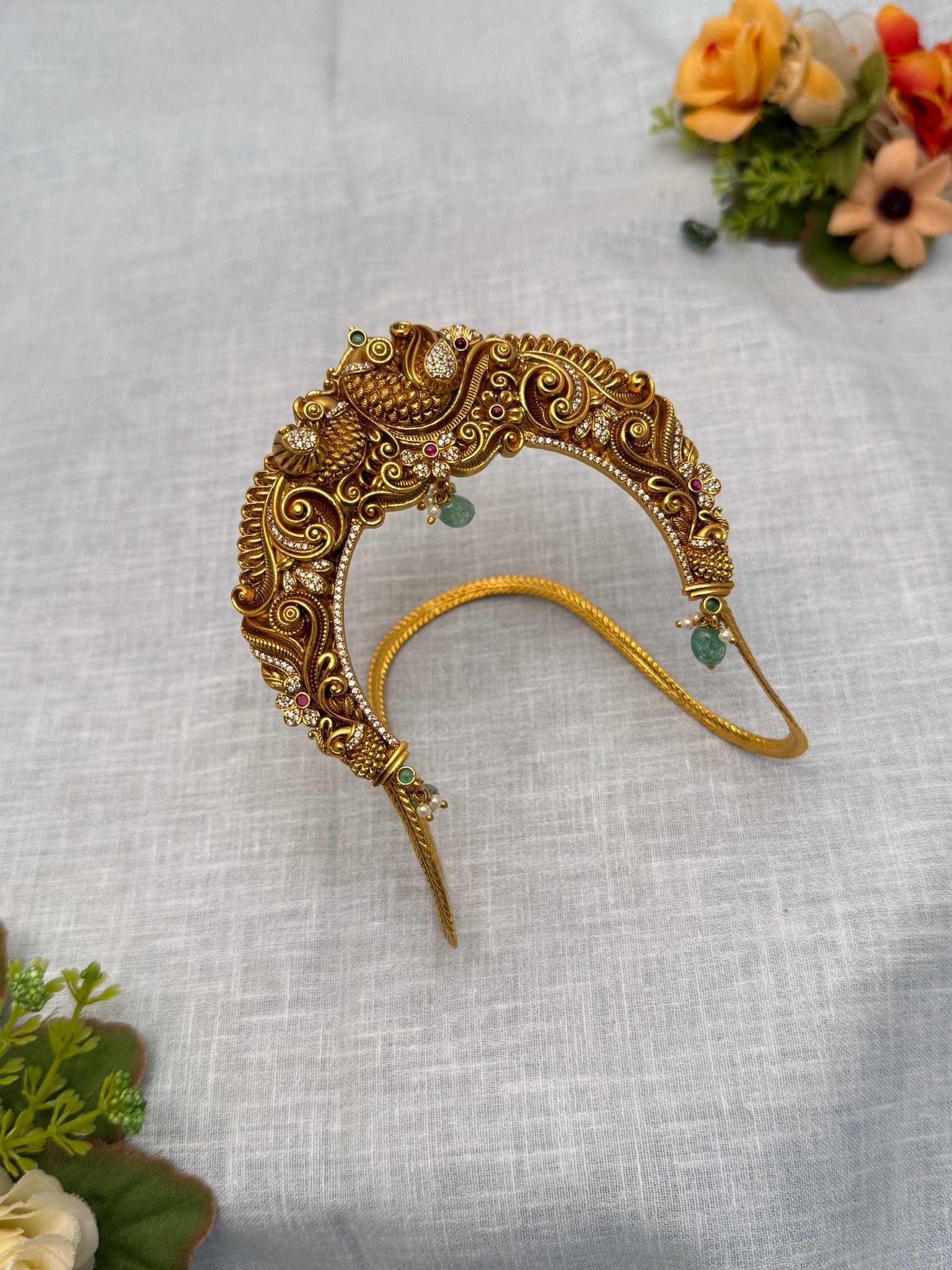 Royal Antique Vanki Bajubandh 4084 - Mahilas