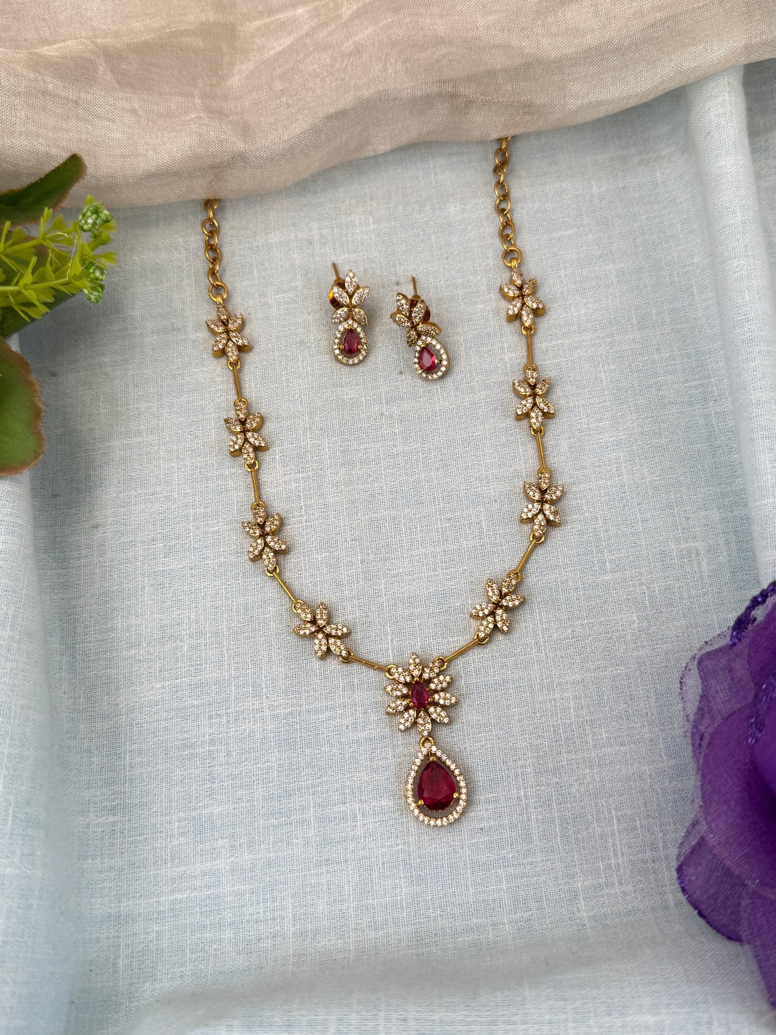 Royal Antique Victorian Short Necklace Set 0579 - Mahilas