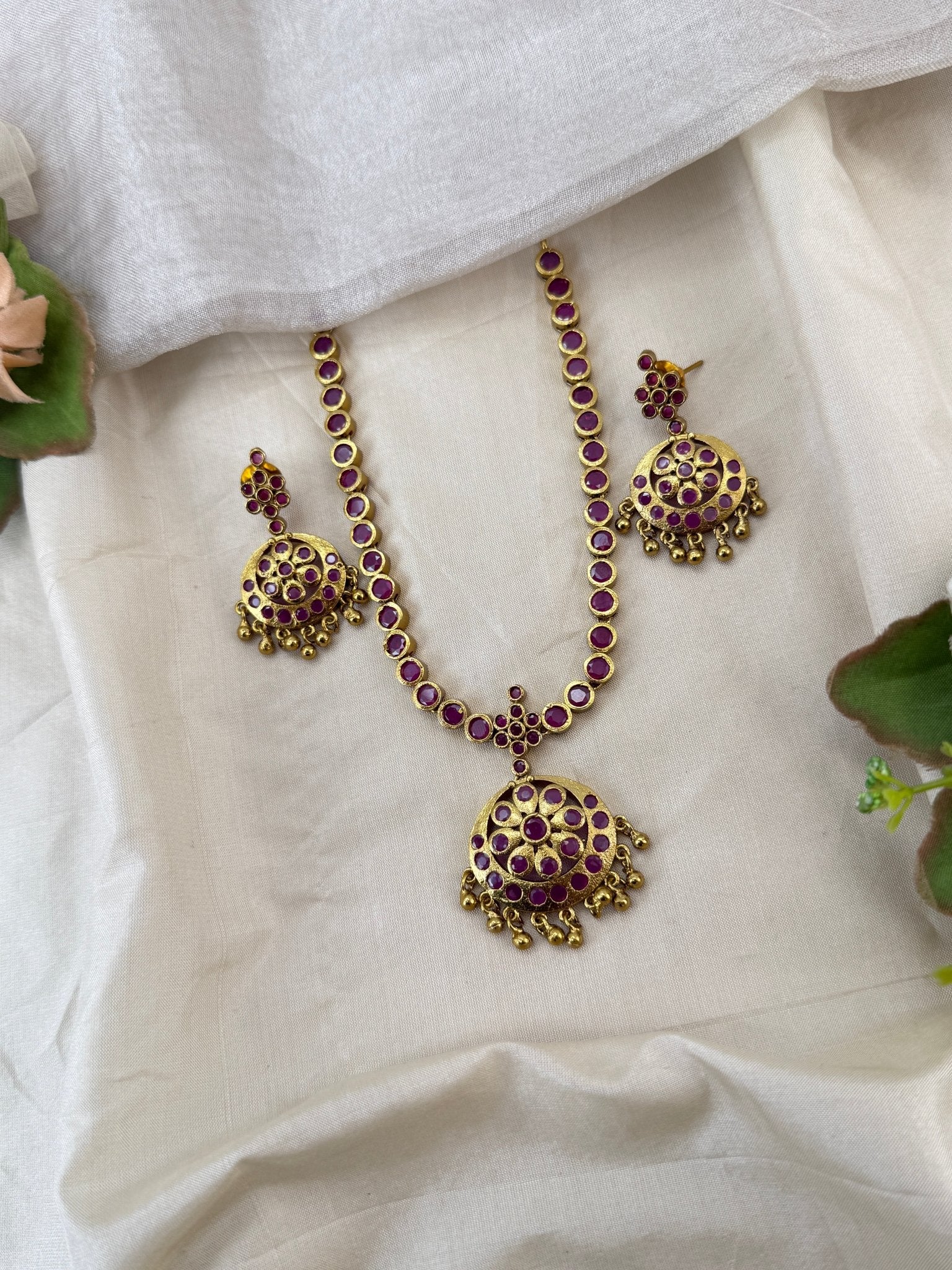 Royal Gold Like Antique Short Necklace Set 0979 - Mahilas