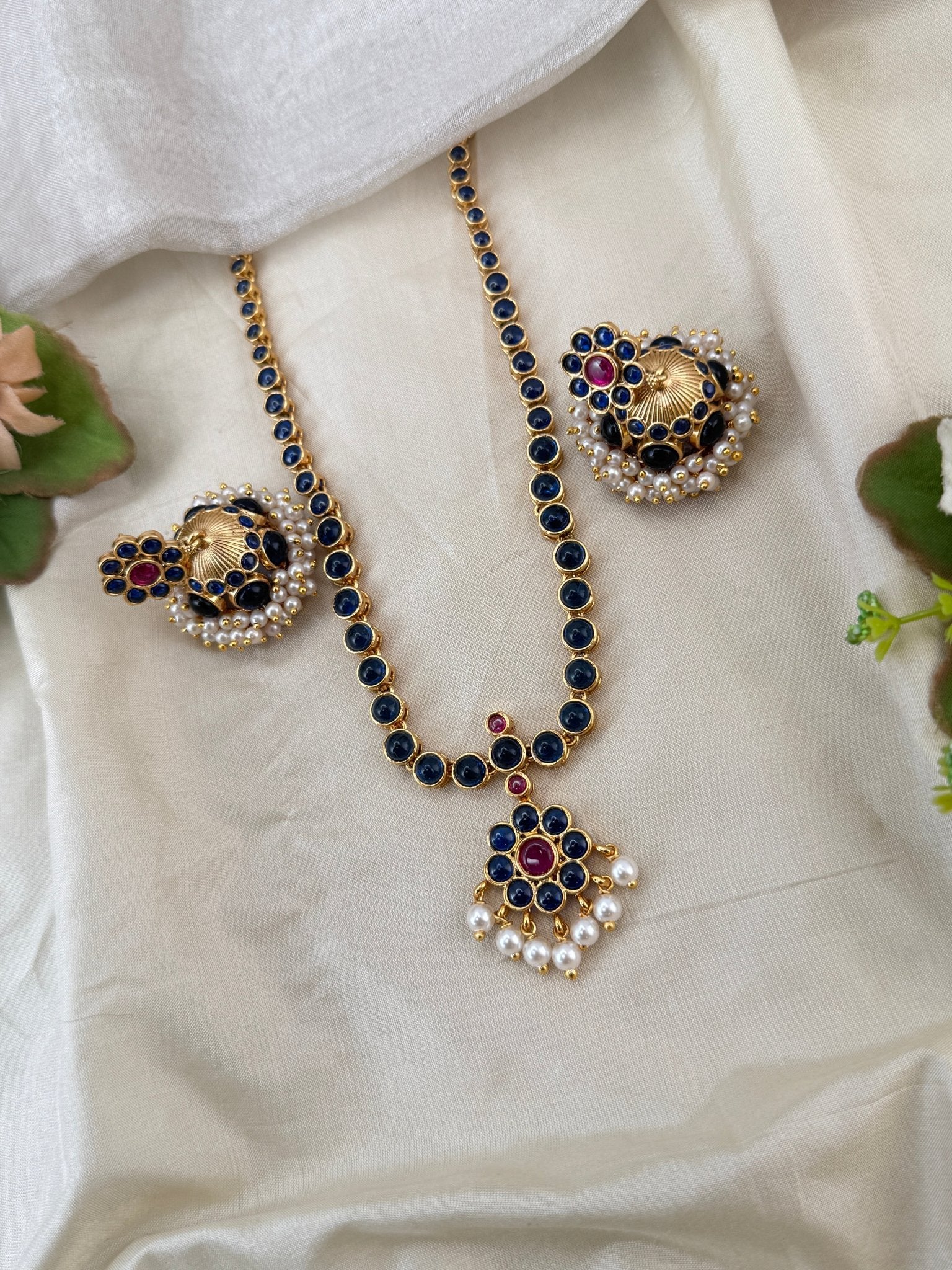 Royal Gold Like Antique Short Necklace Set 0980 - Mahilas