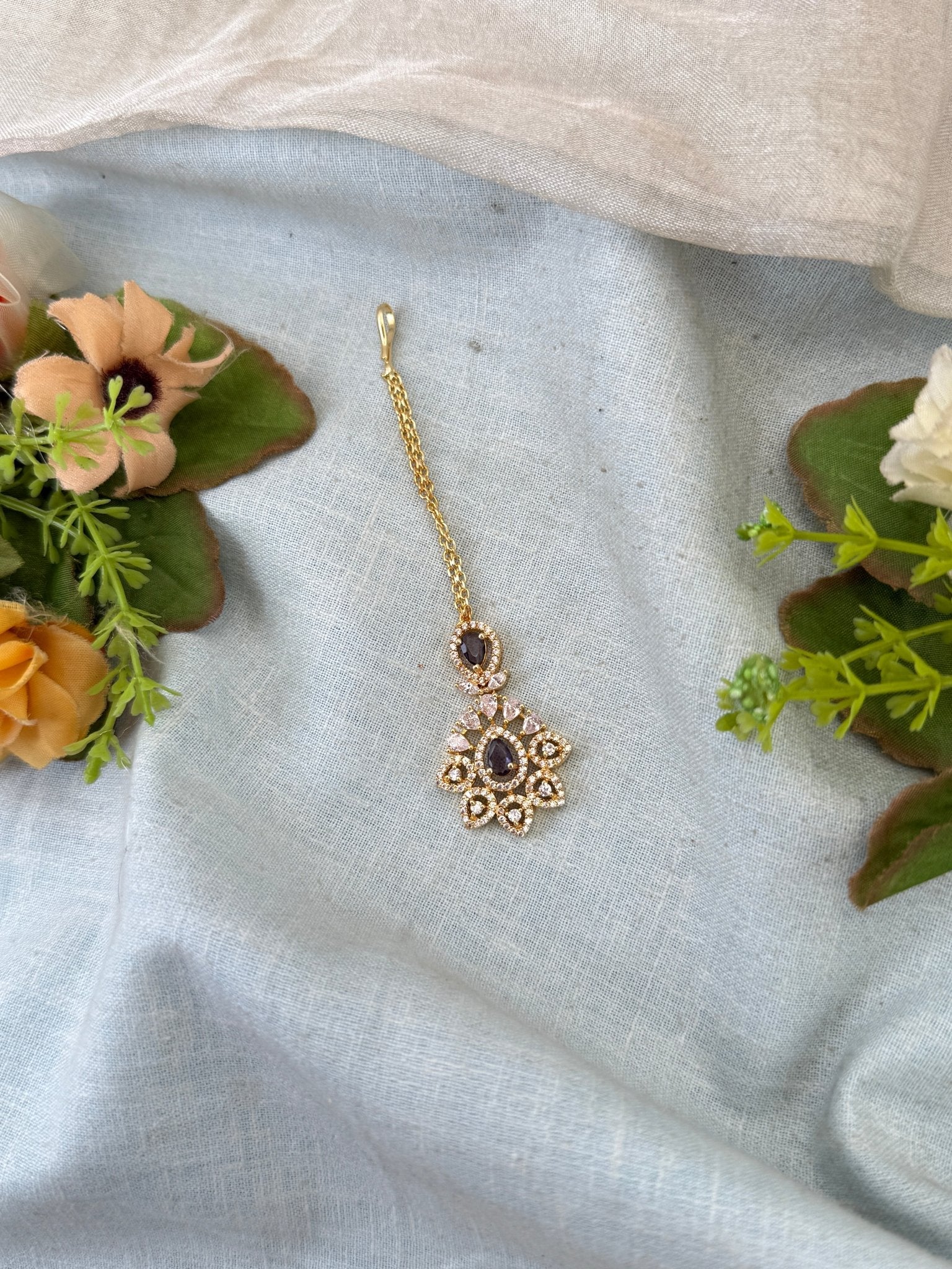 Royal Gold Stone Maang Tikka 642 - Mahilas