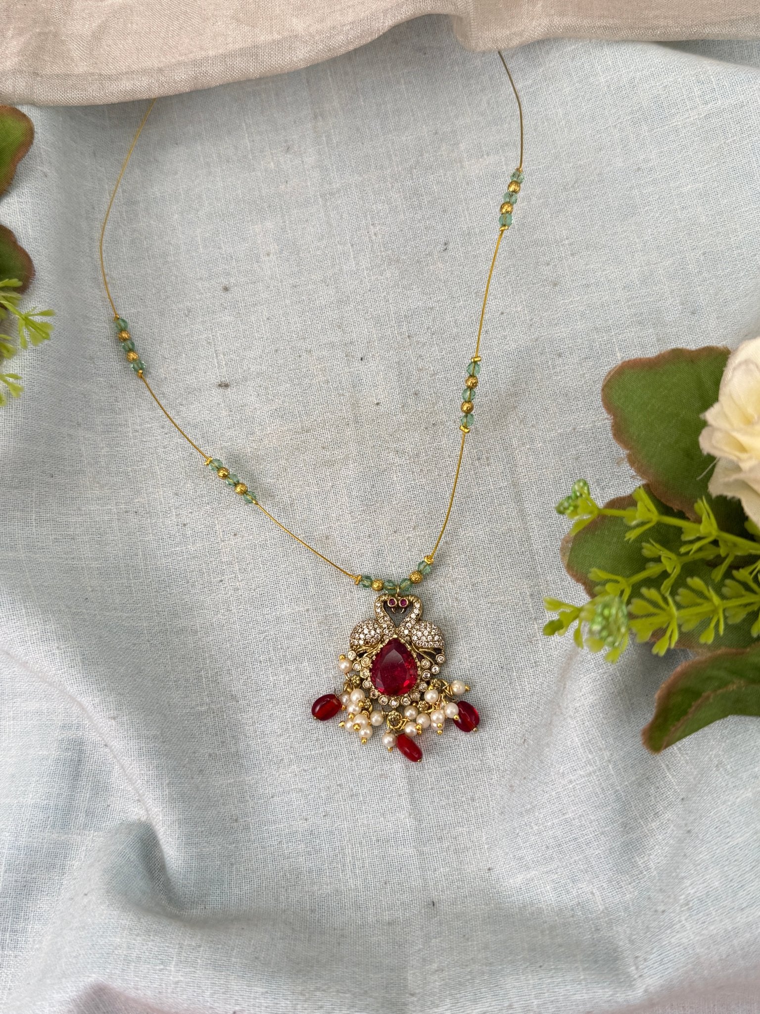 Royal Invisible Chain Antique Necklace 1004 - Mahilas