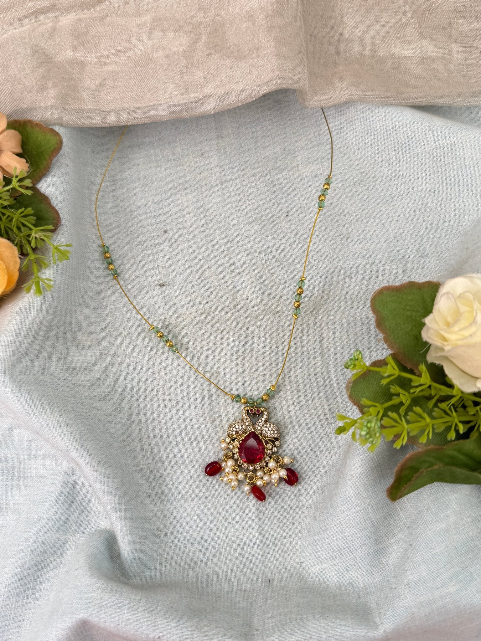 Royal Invisible Chain Antique Necklace 1004 - Mahilas