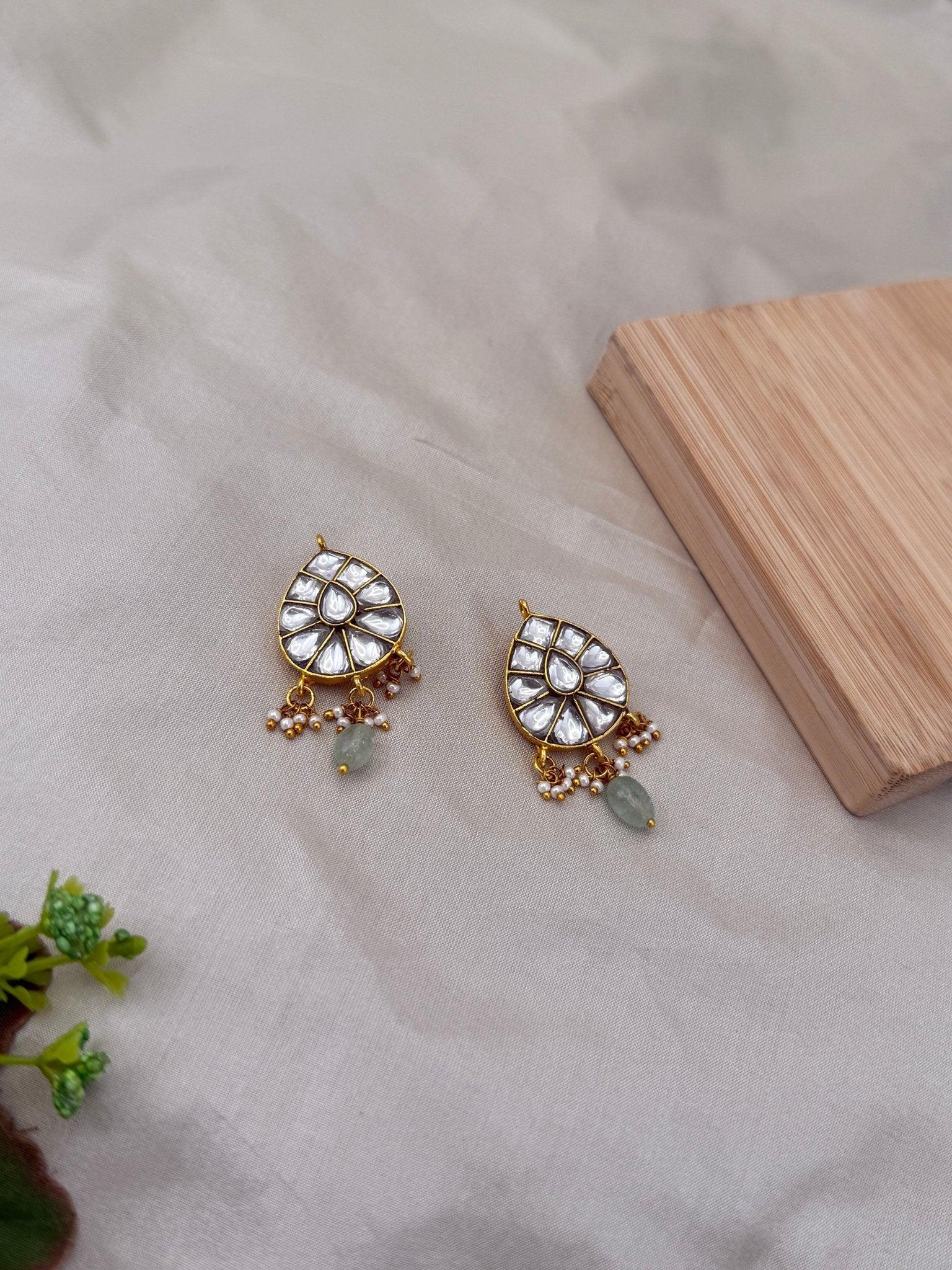 Royal Jadau Kundan Bugadi Earcuff 1269 - Mahilas