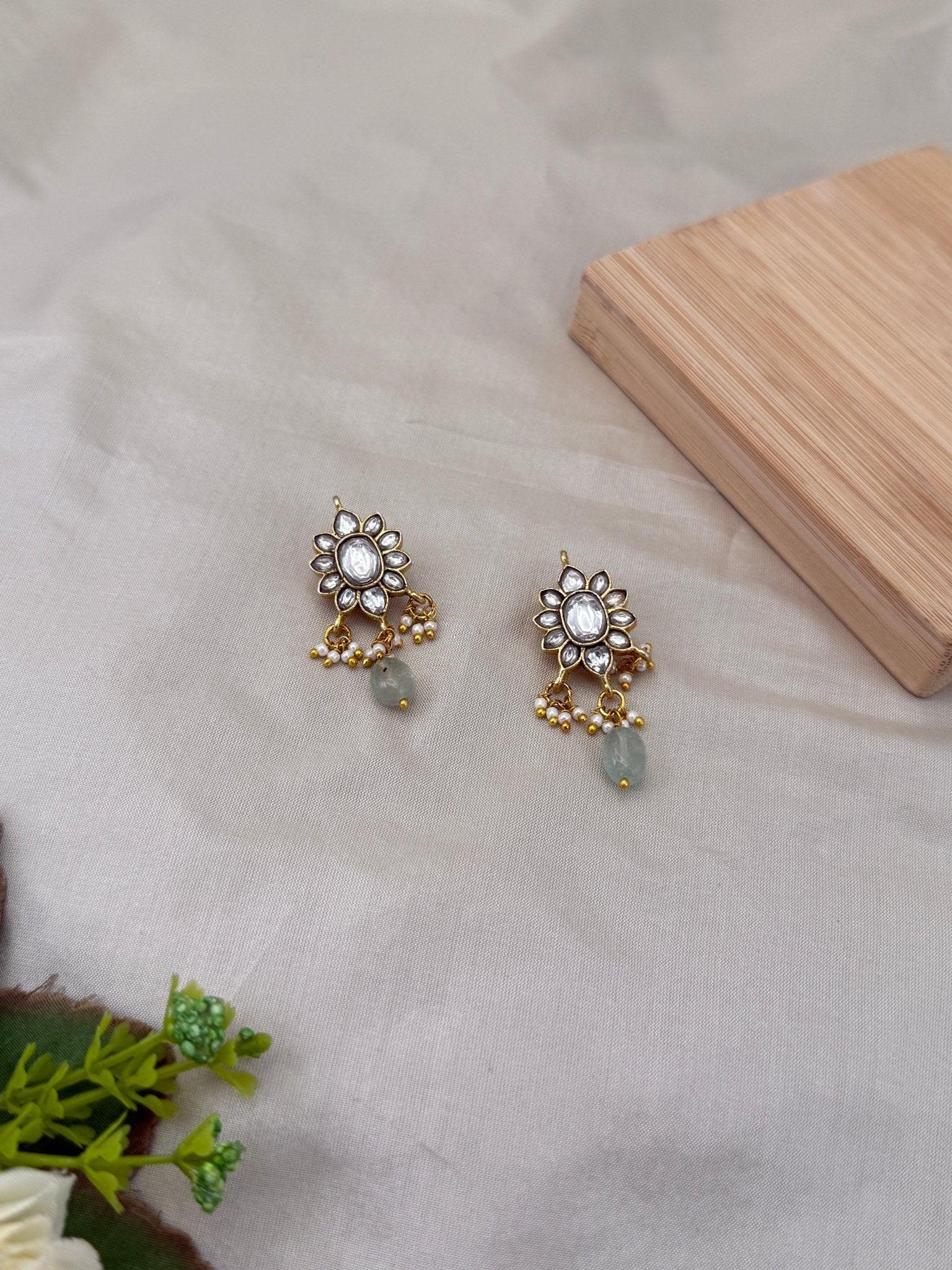 Royal Jadau Kundan Bugadi Earcuff 1278 - Mahilas