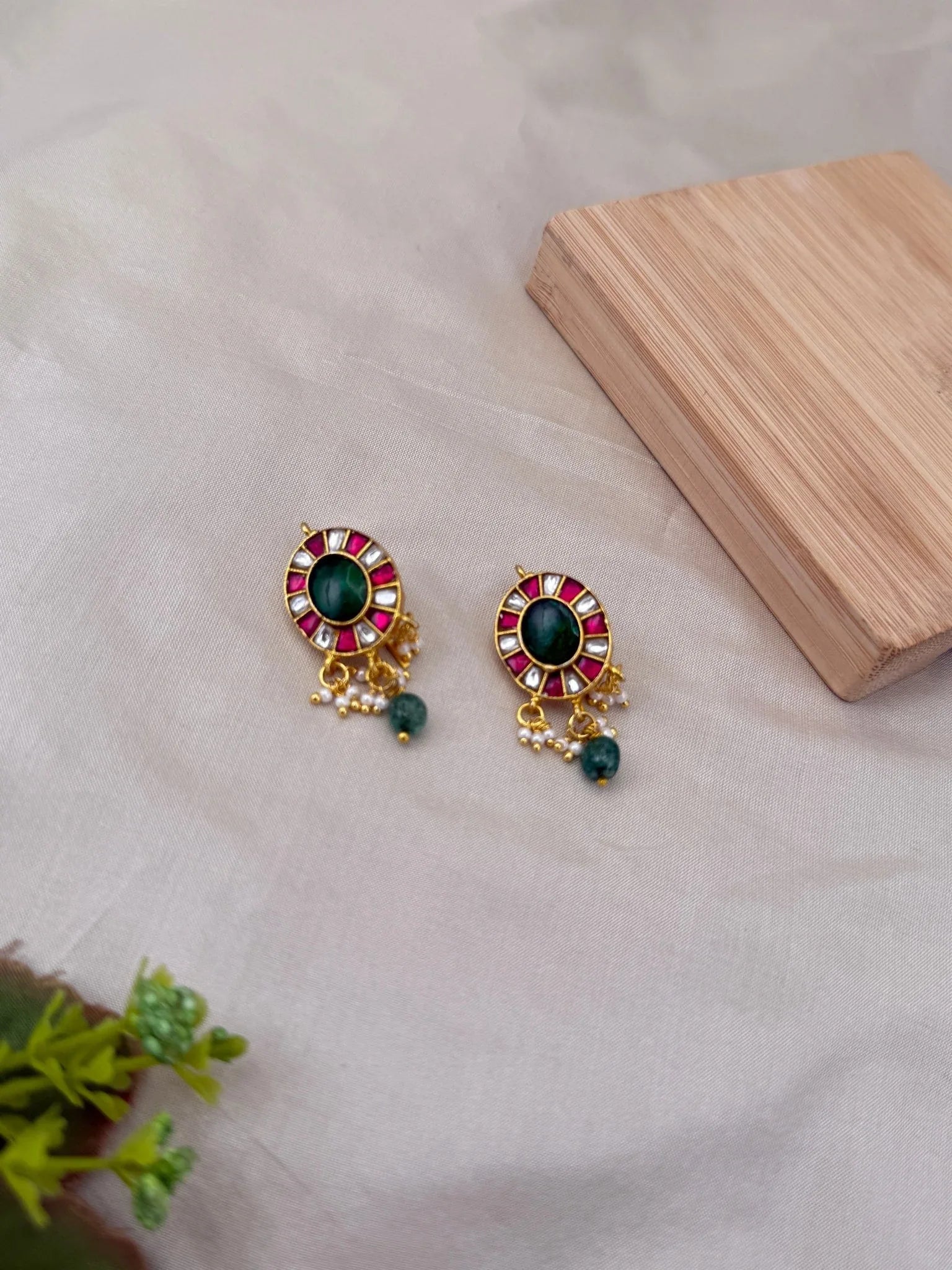 Royal Jadau Kundan Bugadi Earcuff 1287 - Mahilas