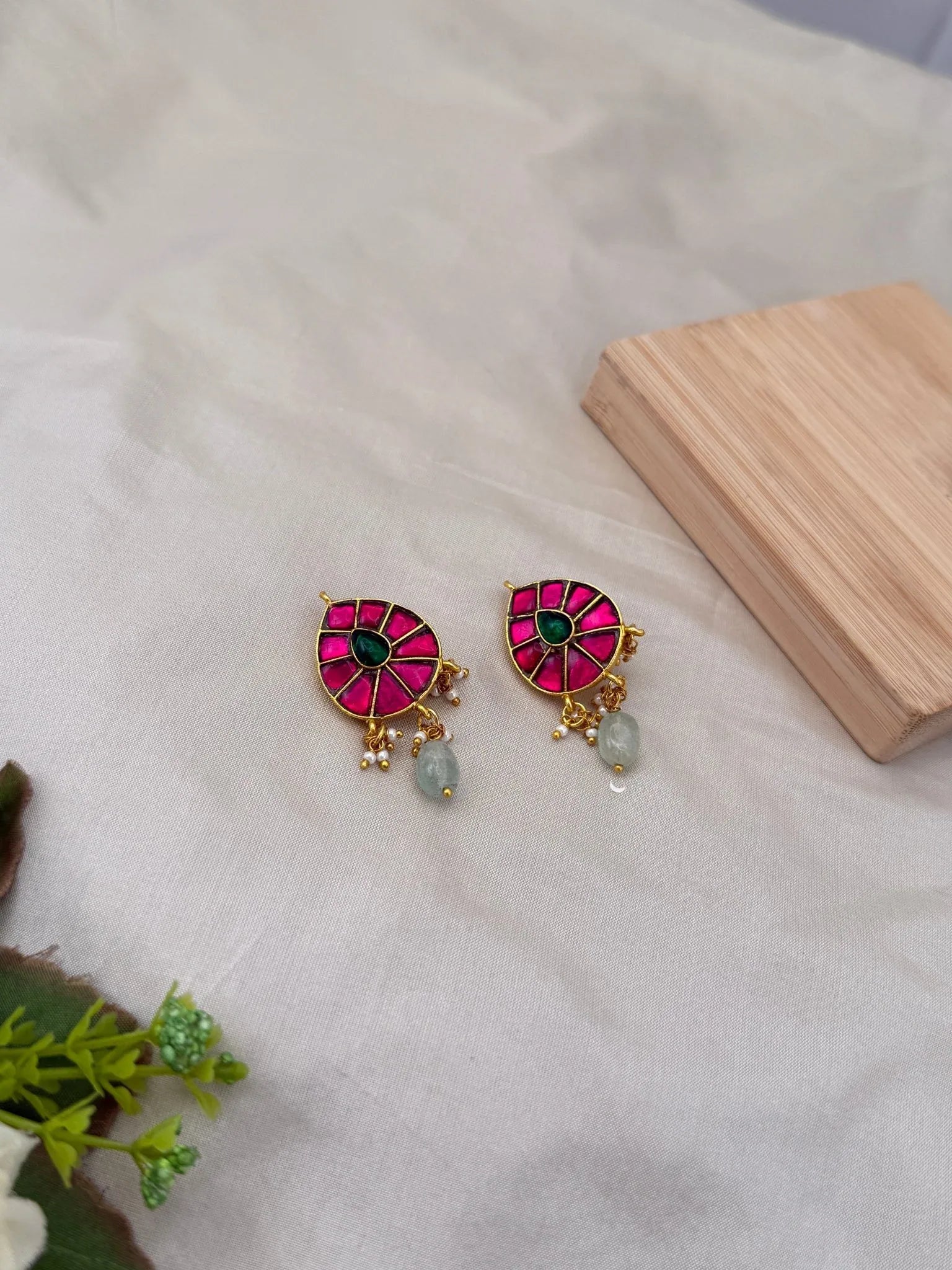 Royal Jadau Kundan Bugadi Earcuff 1293 - Mahilas