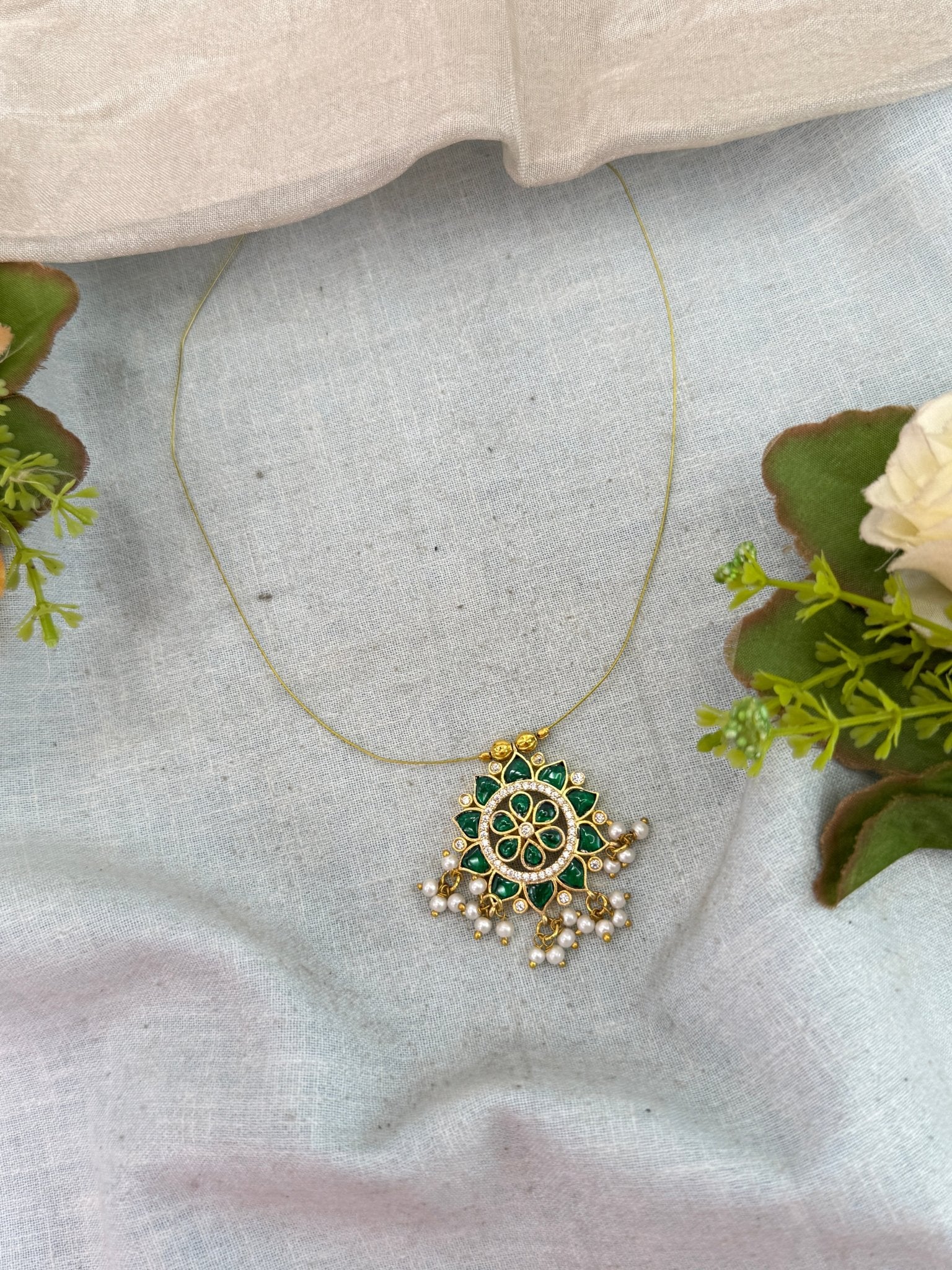 Royal Jadau Kundan Invisible Chain Necklace 1018 - Mahilas