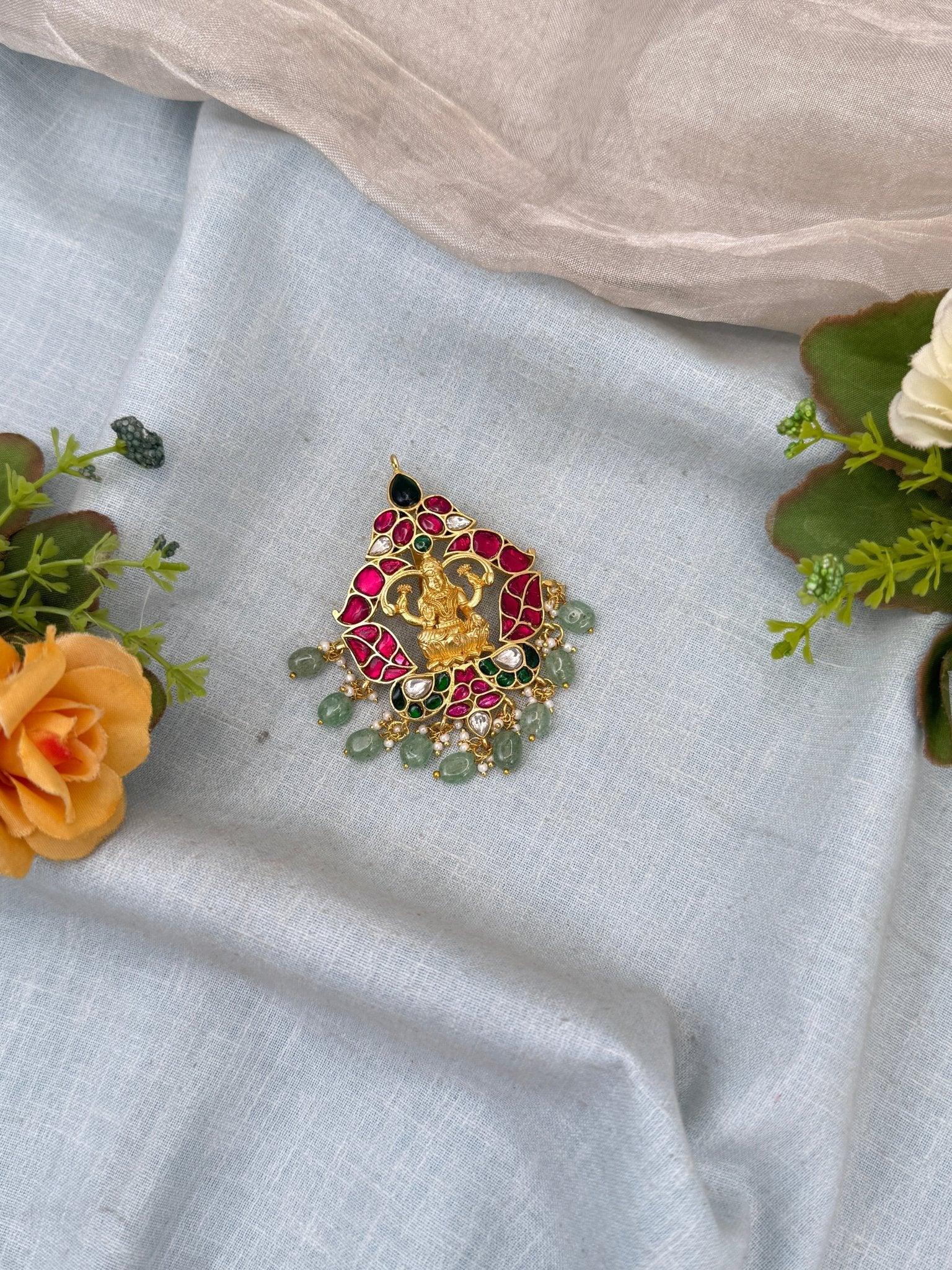 Royal Jadau Kundan Pendant 210 - Mahilas