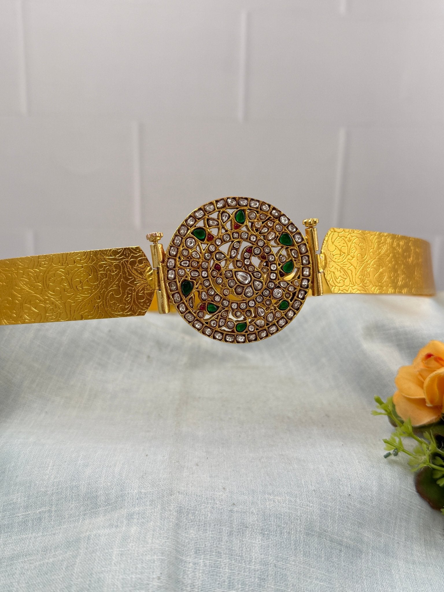 Royal Jadau Kundan Reversible Pendant Vaddanam Kamarbandh 7249 - Mahilas