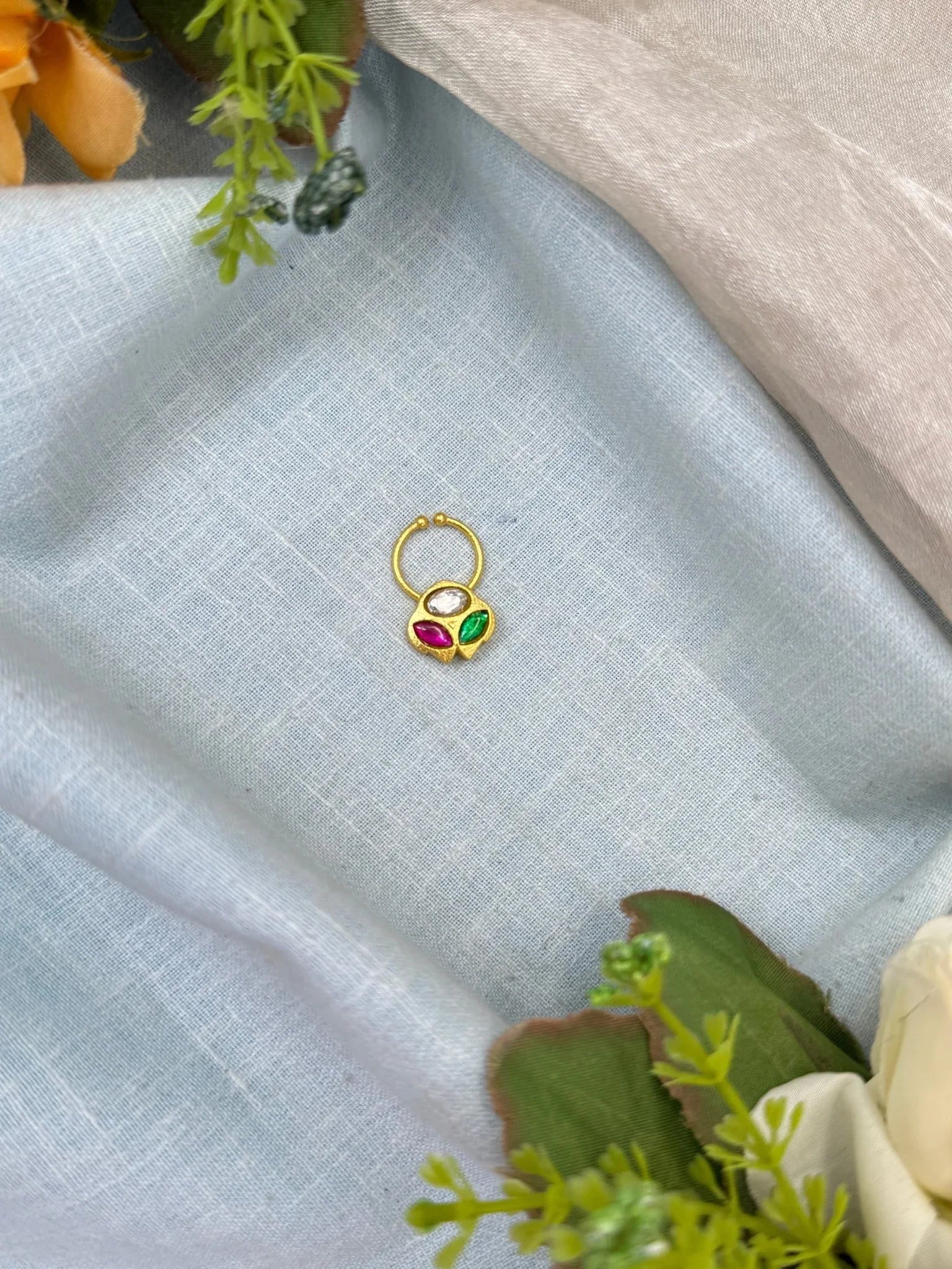 Royal Jadau Pressing Nose Pin 147 - Mahilas