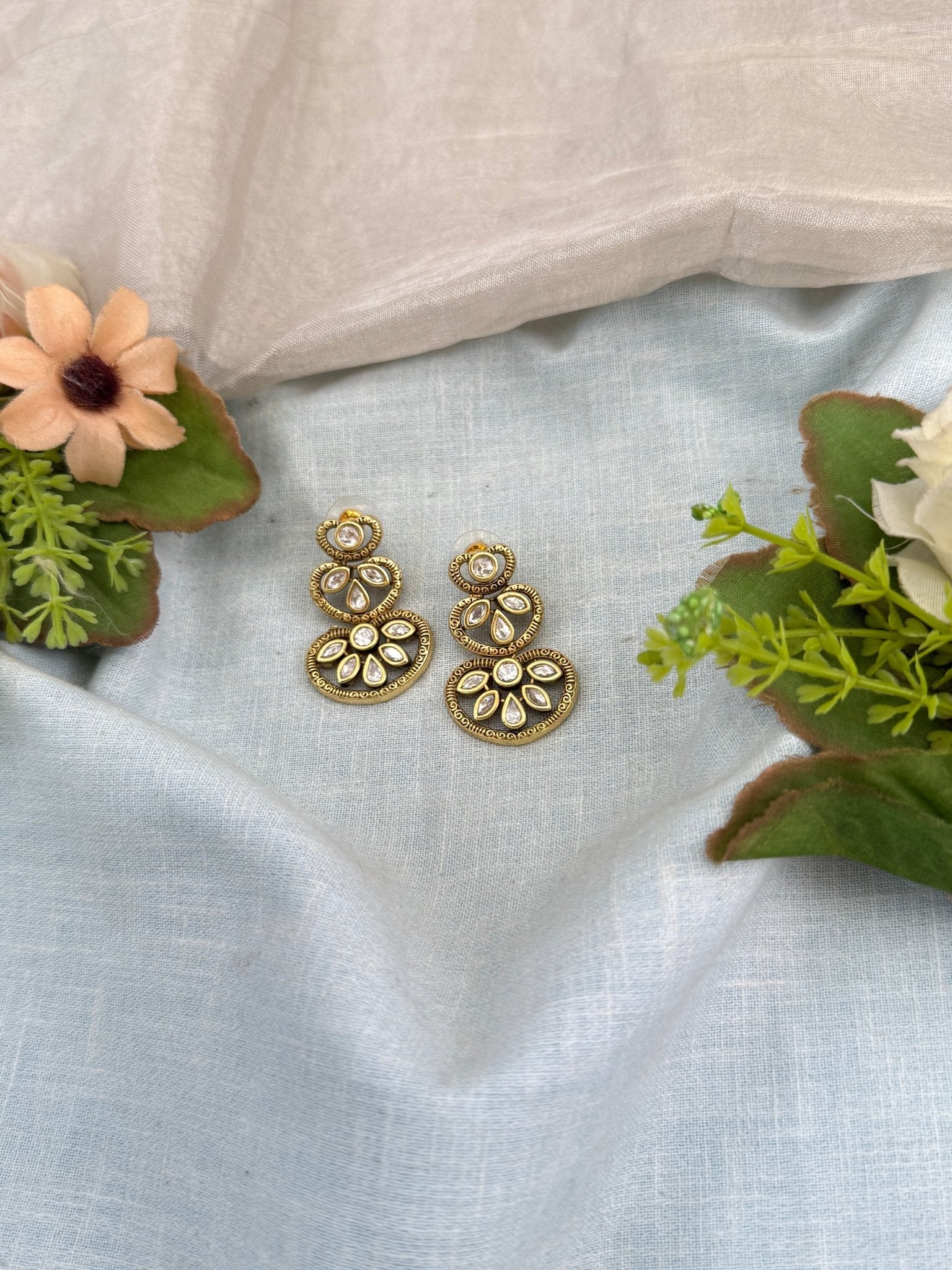 Royal Kundan Stud Earrings 0266 - Mahilas