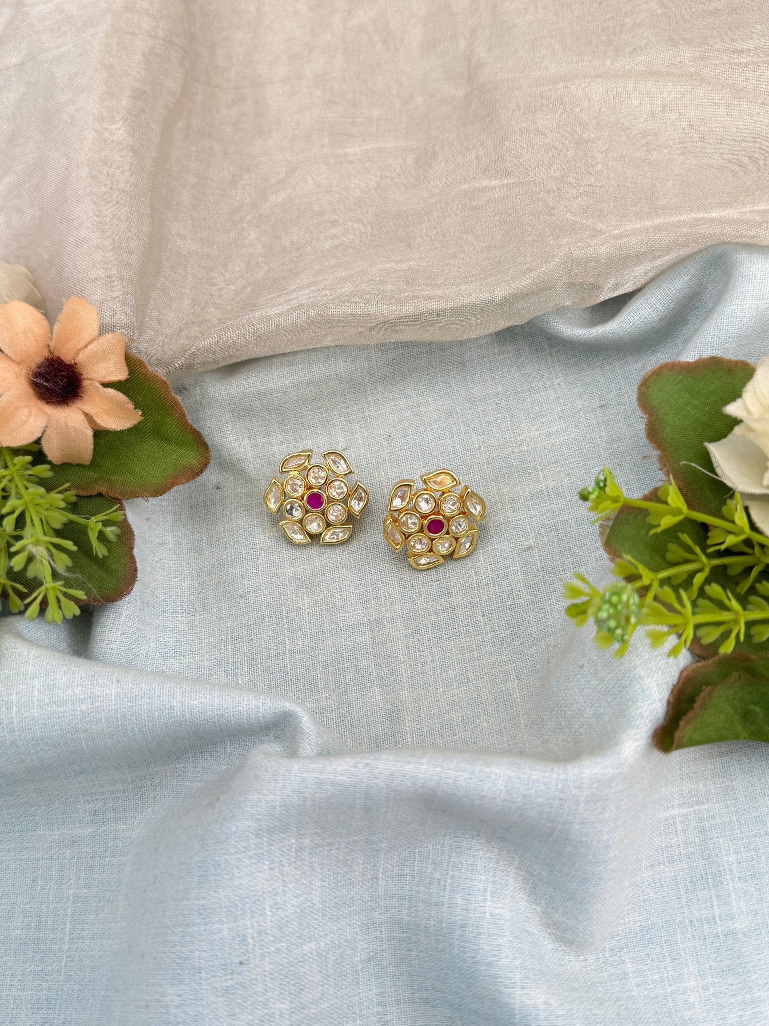 Royal Kundan Stud Earrings 0269 - Mahilas