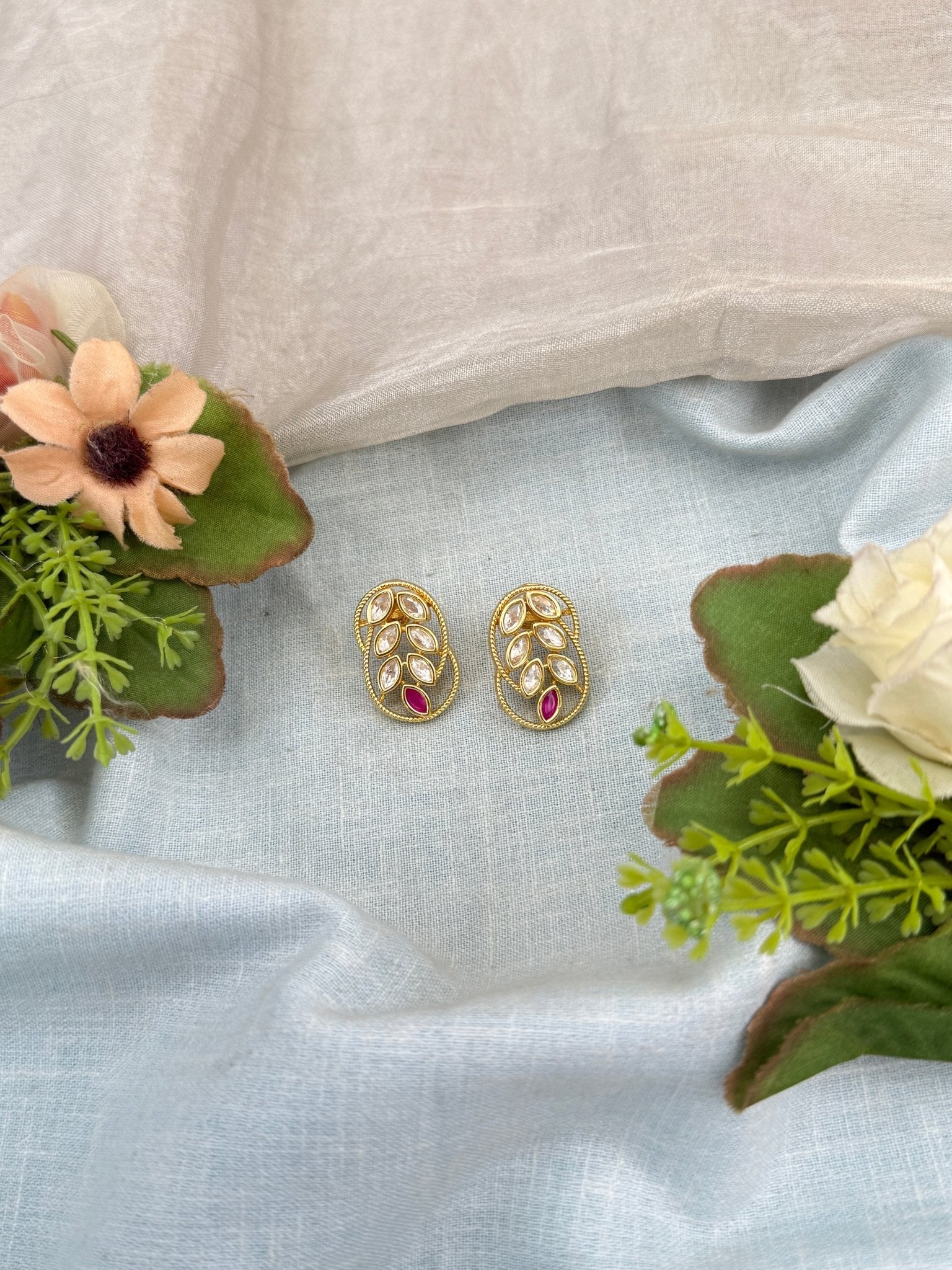 Royal Kundan Stud Earrings 0275 - Mahilas