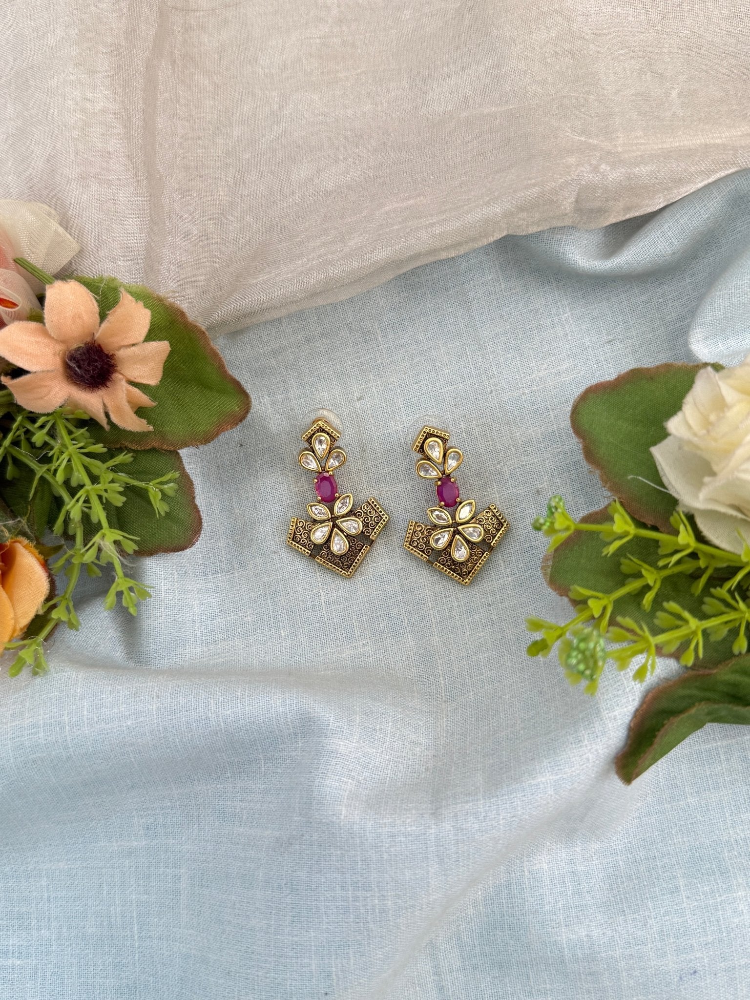 Royal Kundan Stud Earrings 0286 - Mahilas