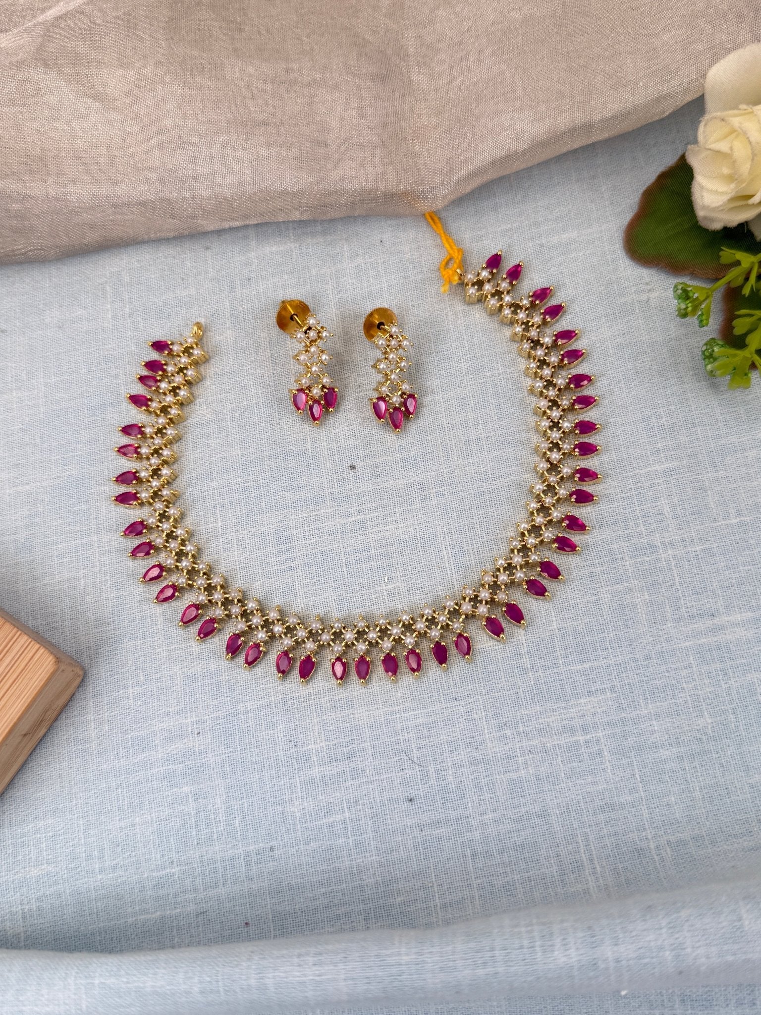 Royal Pearl Stone Short Necklace Set 558 - Mahilas