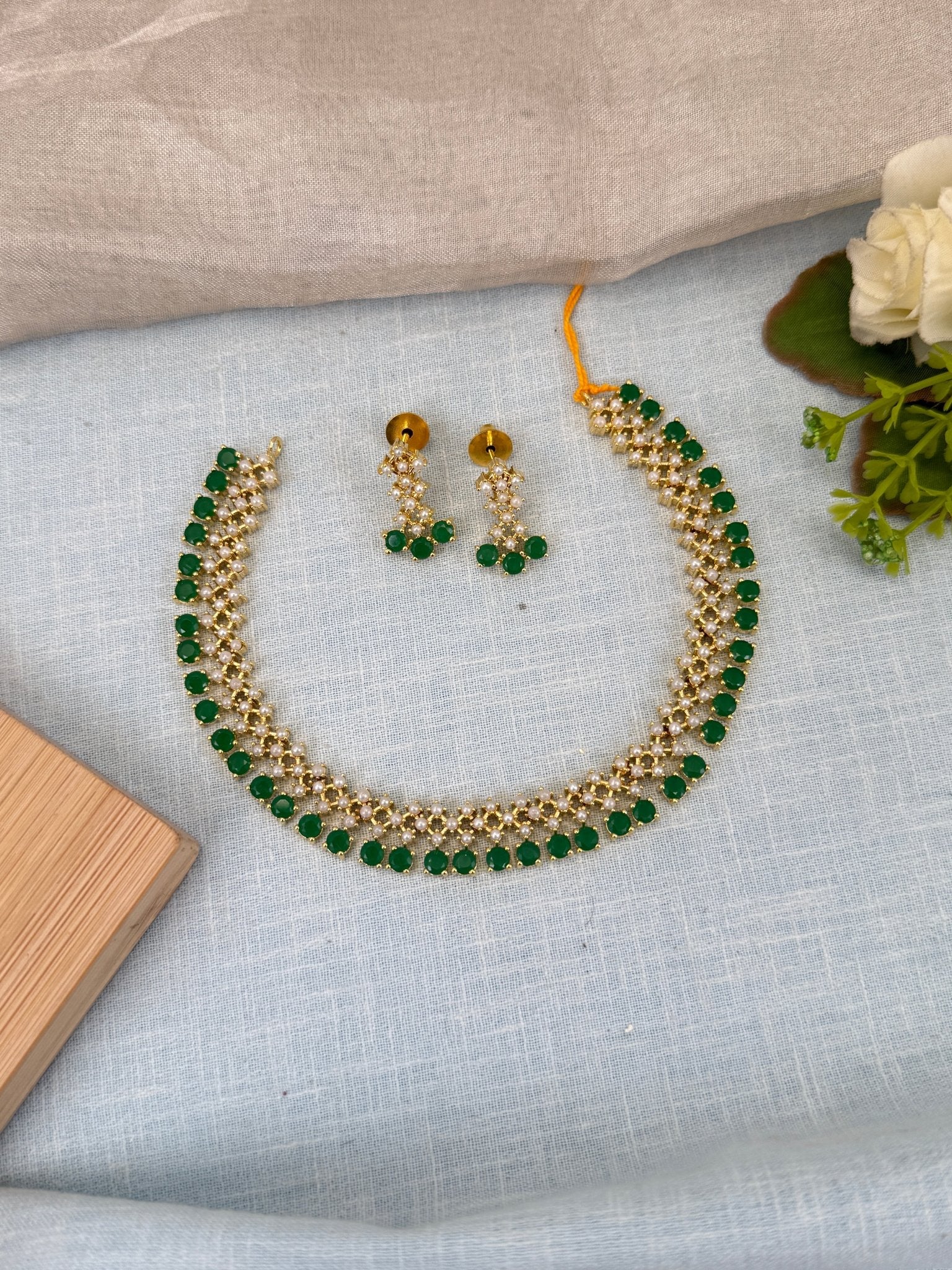 Royal Pearl Stone Short Necklace Set 564 - Mahilas