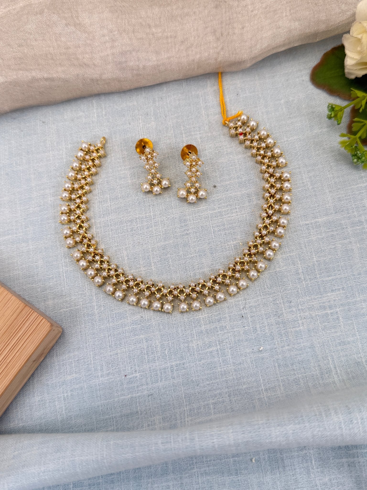 Royal Pearl Stone Short Necklace Set 566 - Mahilas