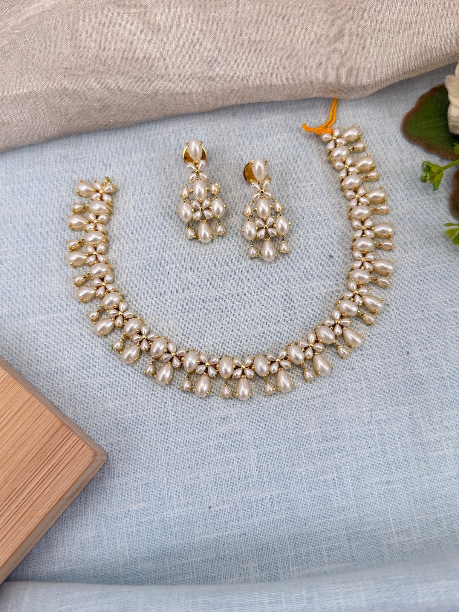 Royal Pearl Stone Short Necklace Set 576 - Mahilas