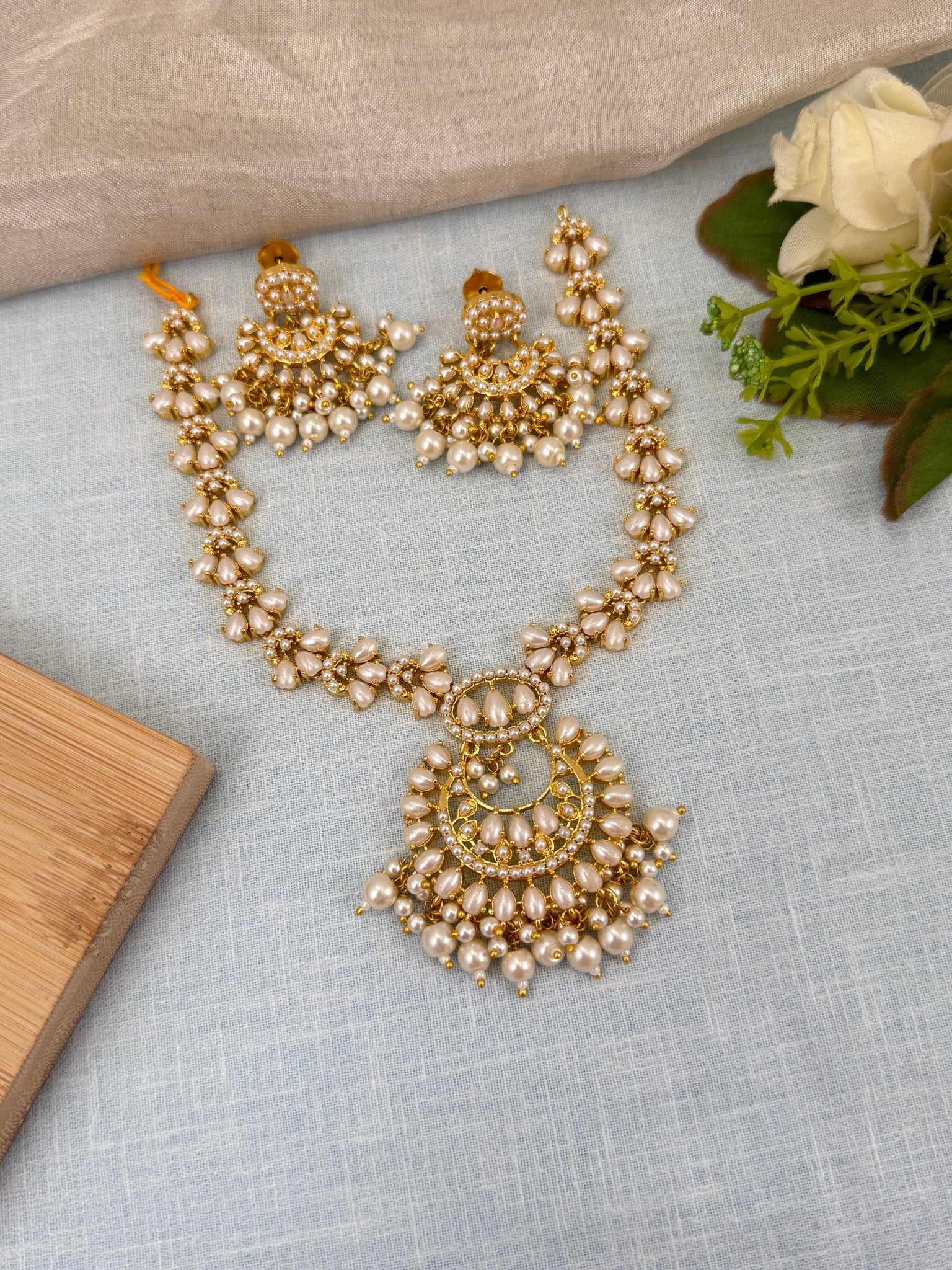 Royal Pearl Stone Short Necklace Set 601 - Mahilas