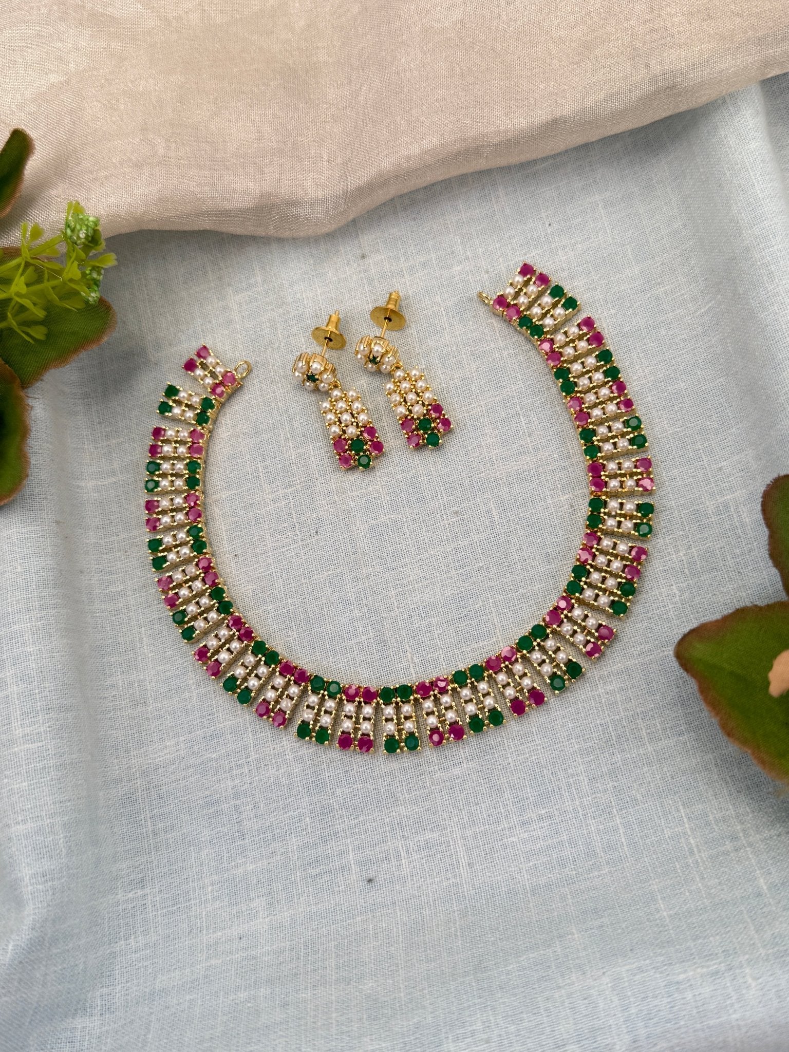 Royal Pearl Stone Short Necklace Set 654 - Mahilas