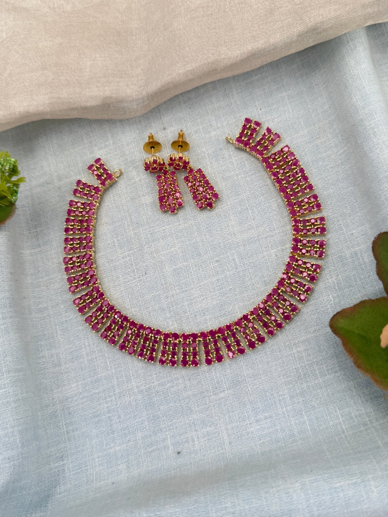 Royal Pearl Stone Short Necklace Set 655 - Mahilas