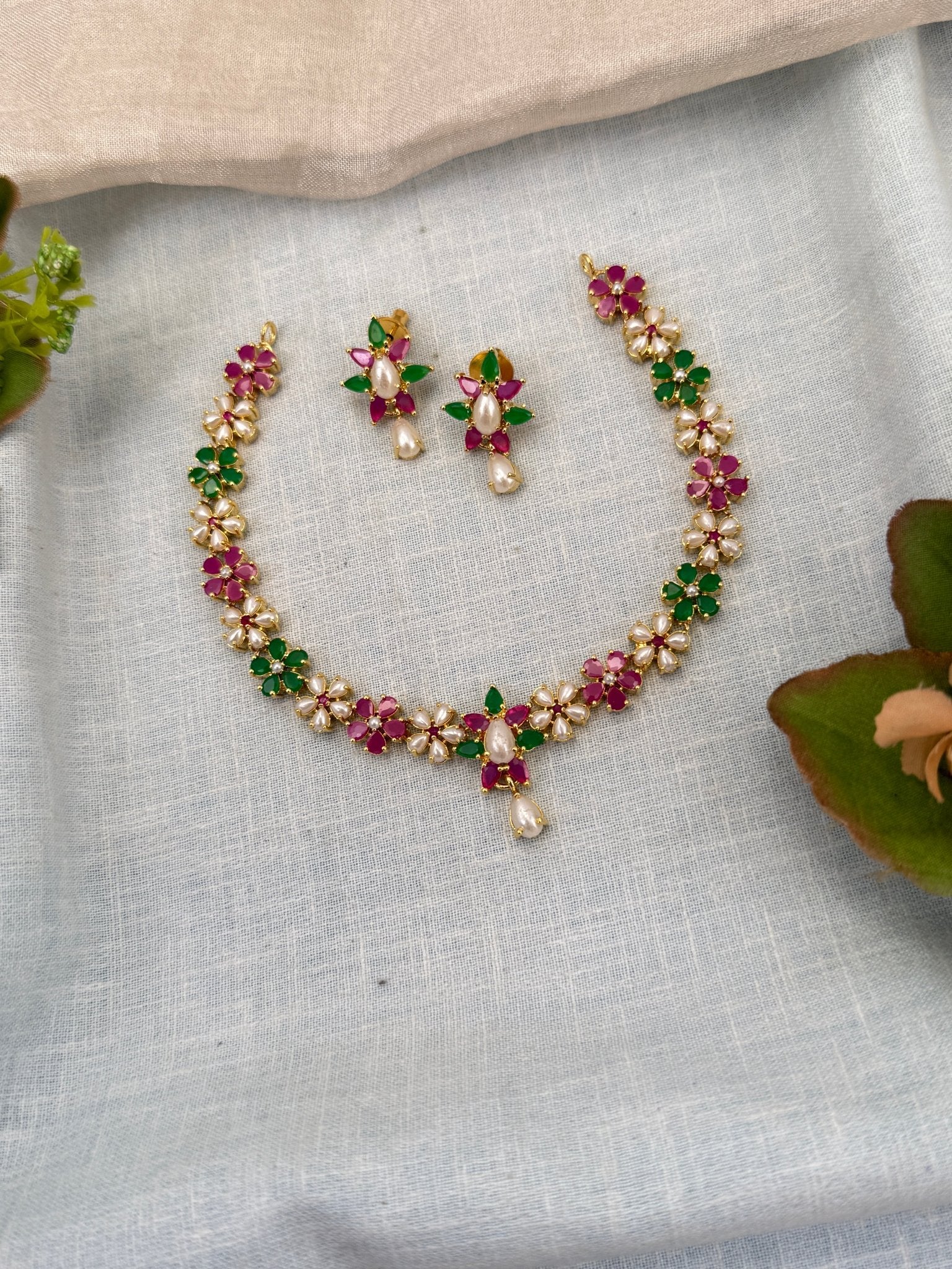 Royal Pearl Stone Short Necklace Set 659 - Mahilas