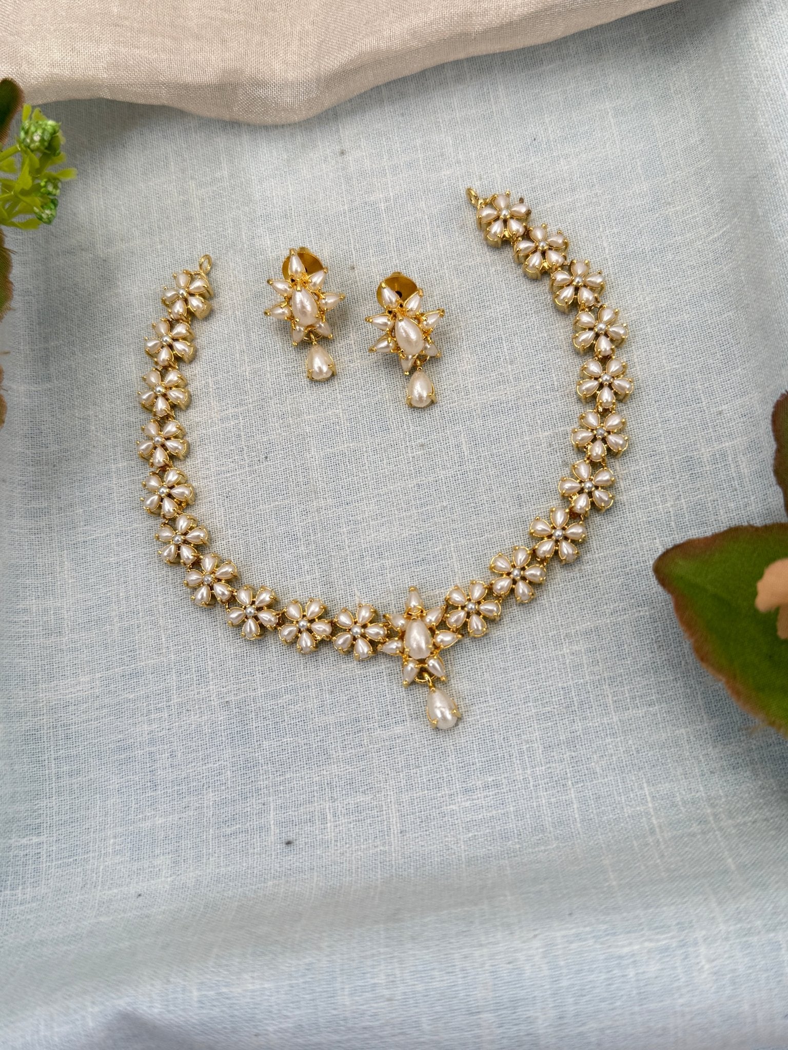 Royal Pearl Stone Short Necklace Set 660 - Mahilas