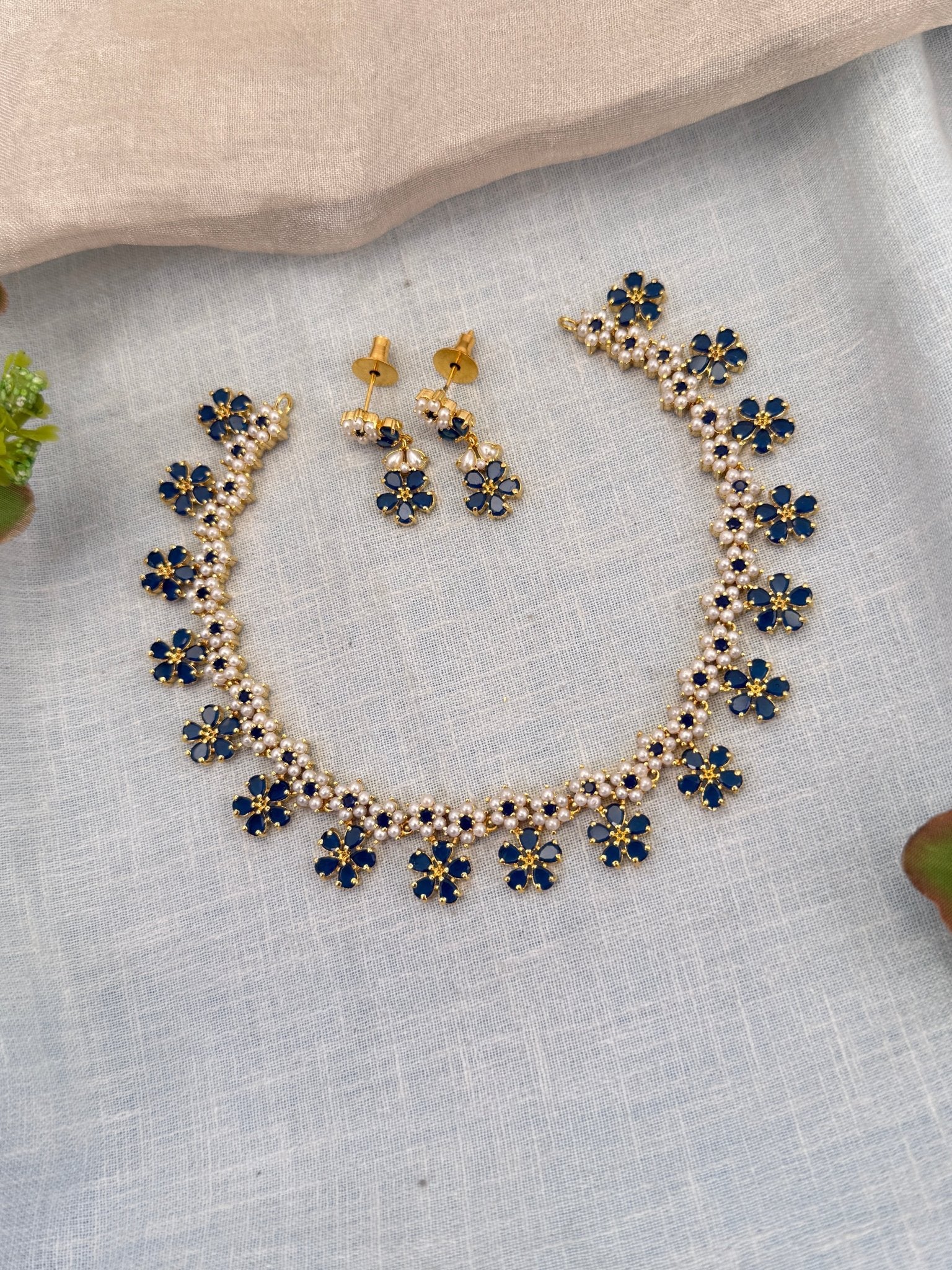 Royal Pearl Stone Short Necklace Set 670 - Mahilas