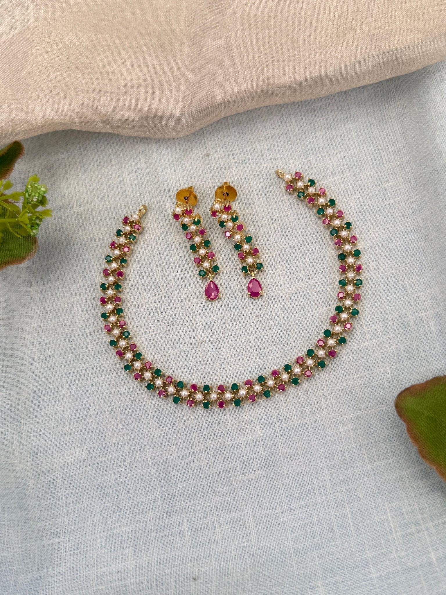 Royal Pearl Stone Short Necklace Set 673 - Mahilas