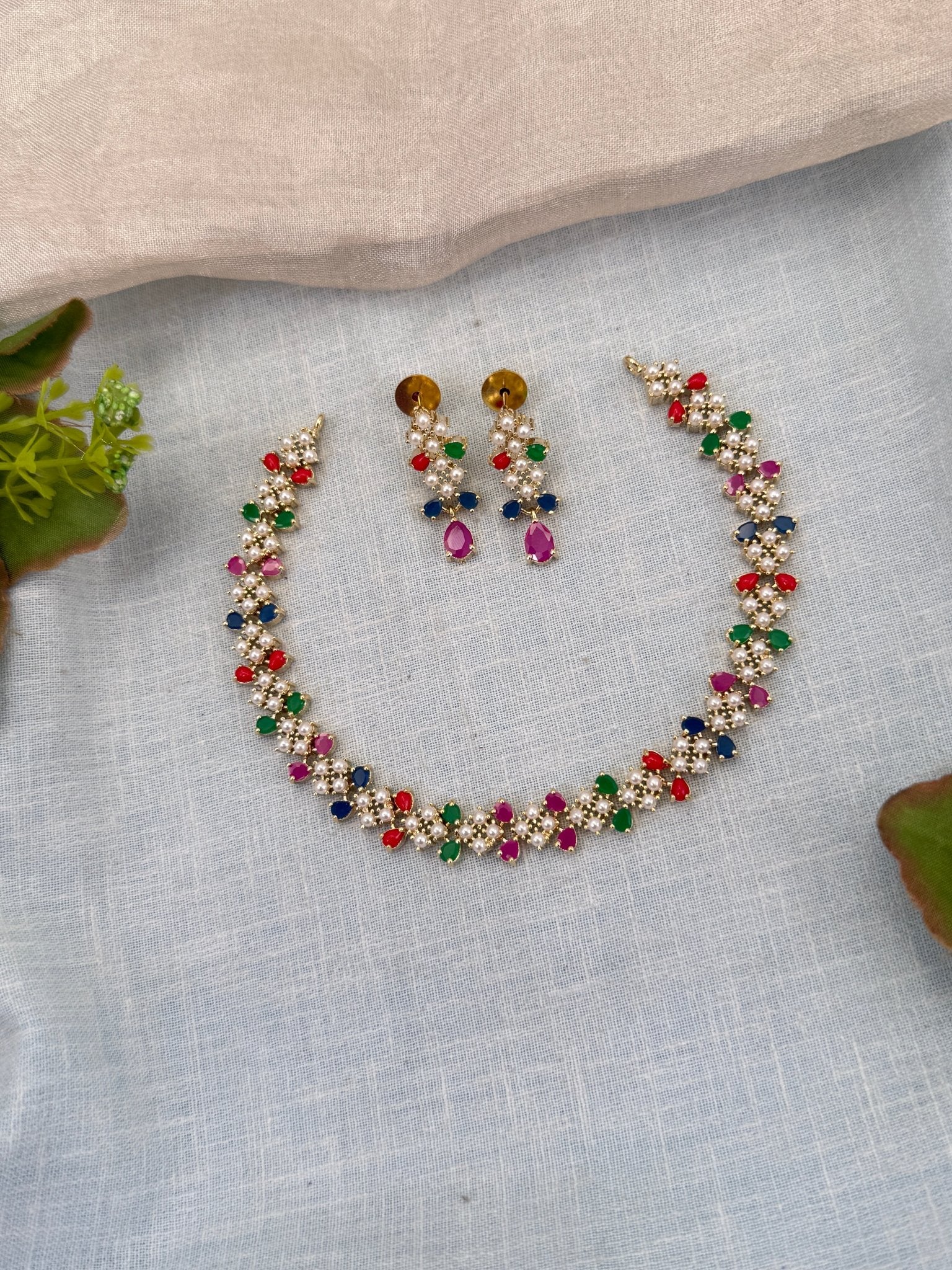 Royal Pearl Stone Short Necklace Set 674 - Mahilas