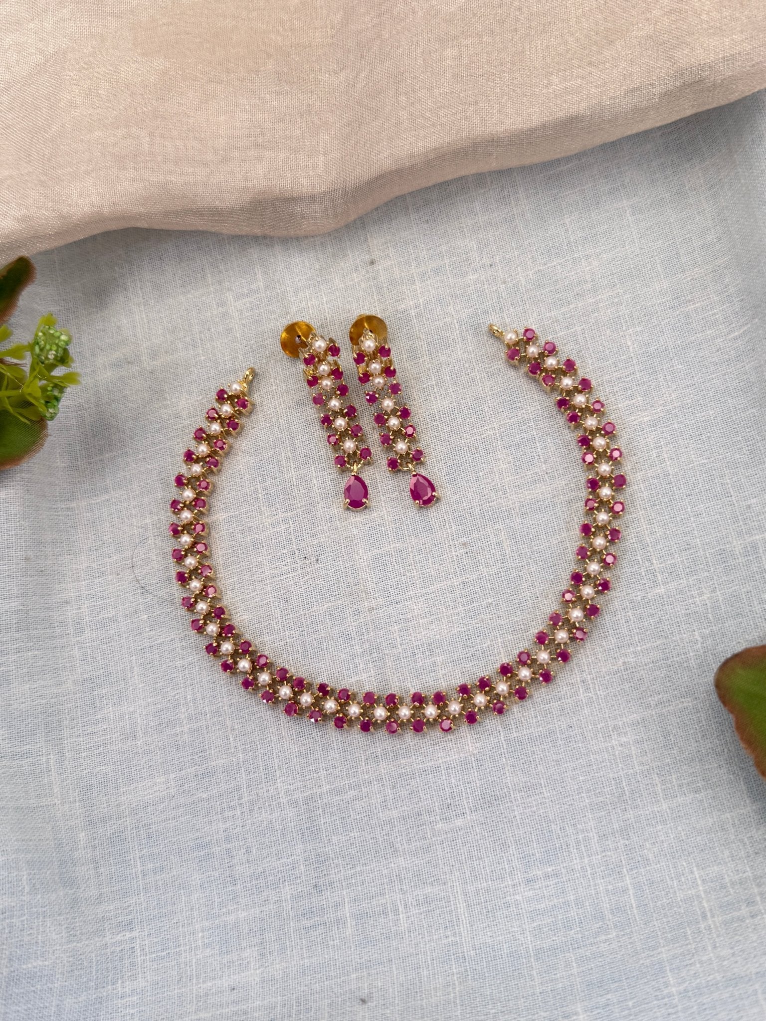Royal Pearl Stone Short Necklace Set 678 - Mahilas