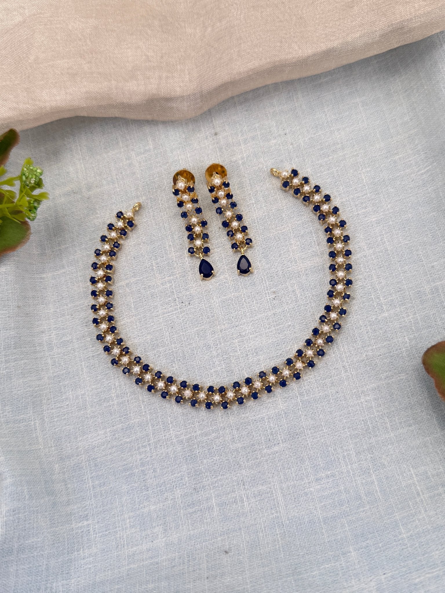 Royal Pearl Stone Short Necklace Set 682 - Mahilas