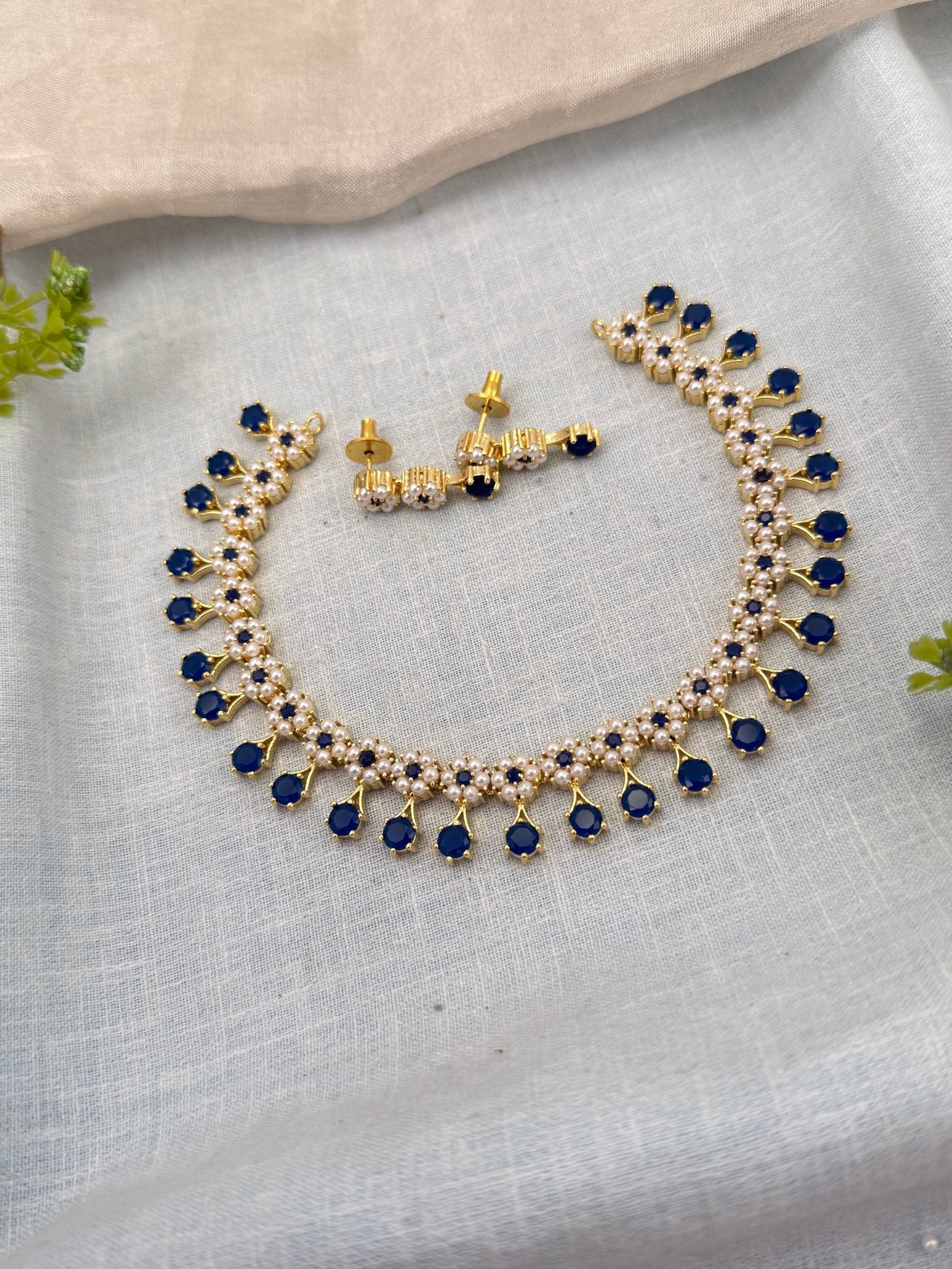 Royal Pearl Stone Short Necklace Set 688 - Mahilas