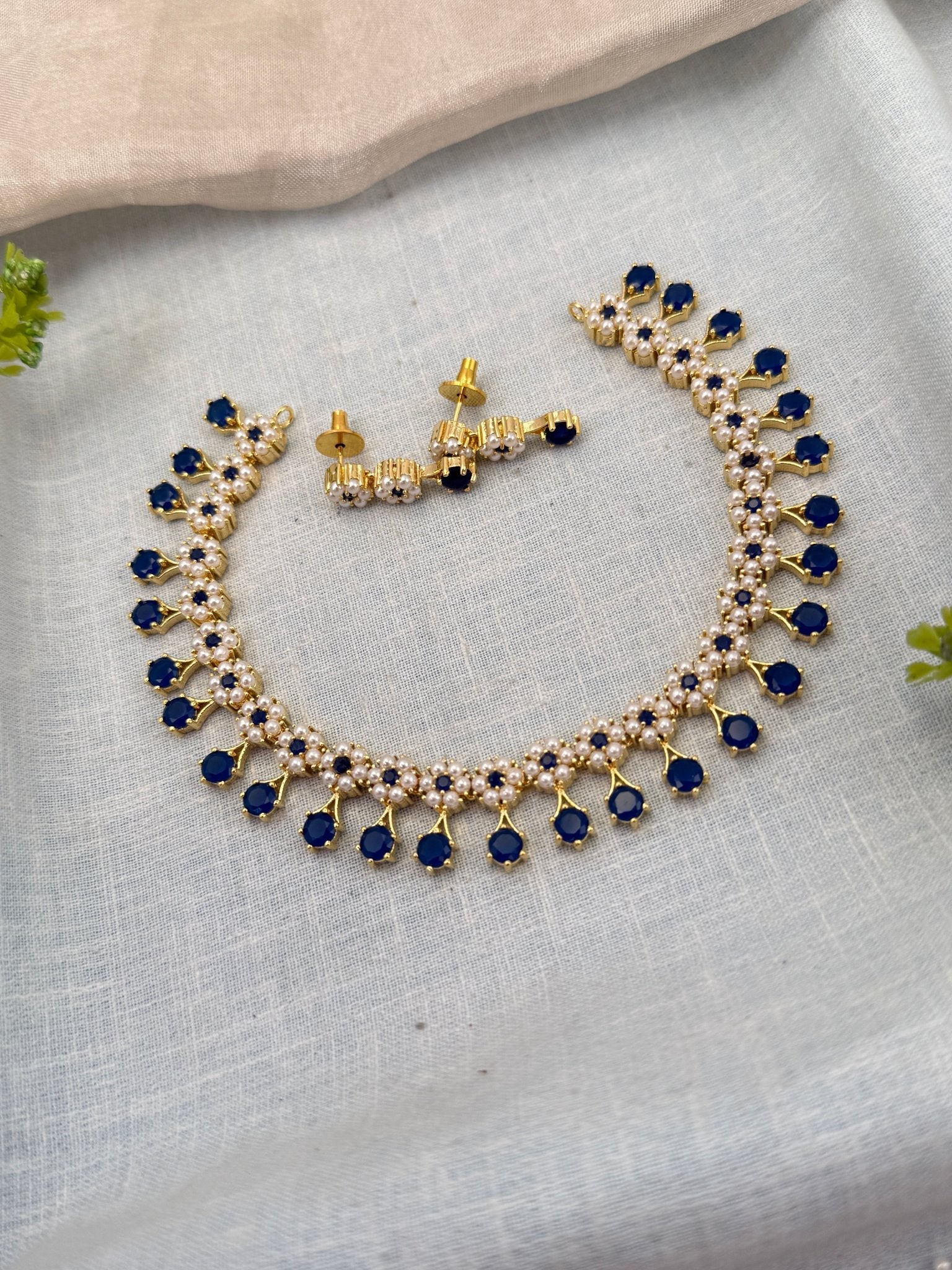 Royal Pearl Stone Short Necklace Set 688 - Mahilas
