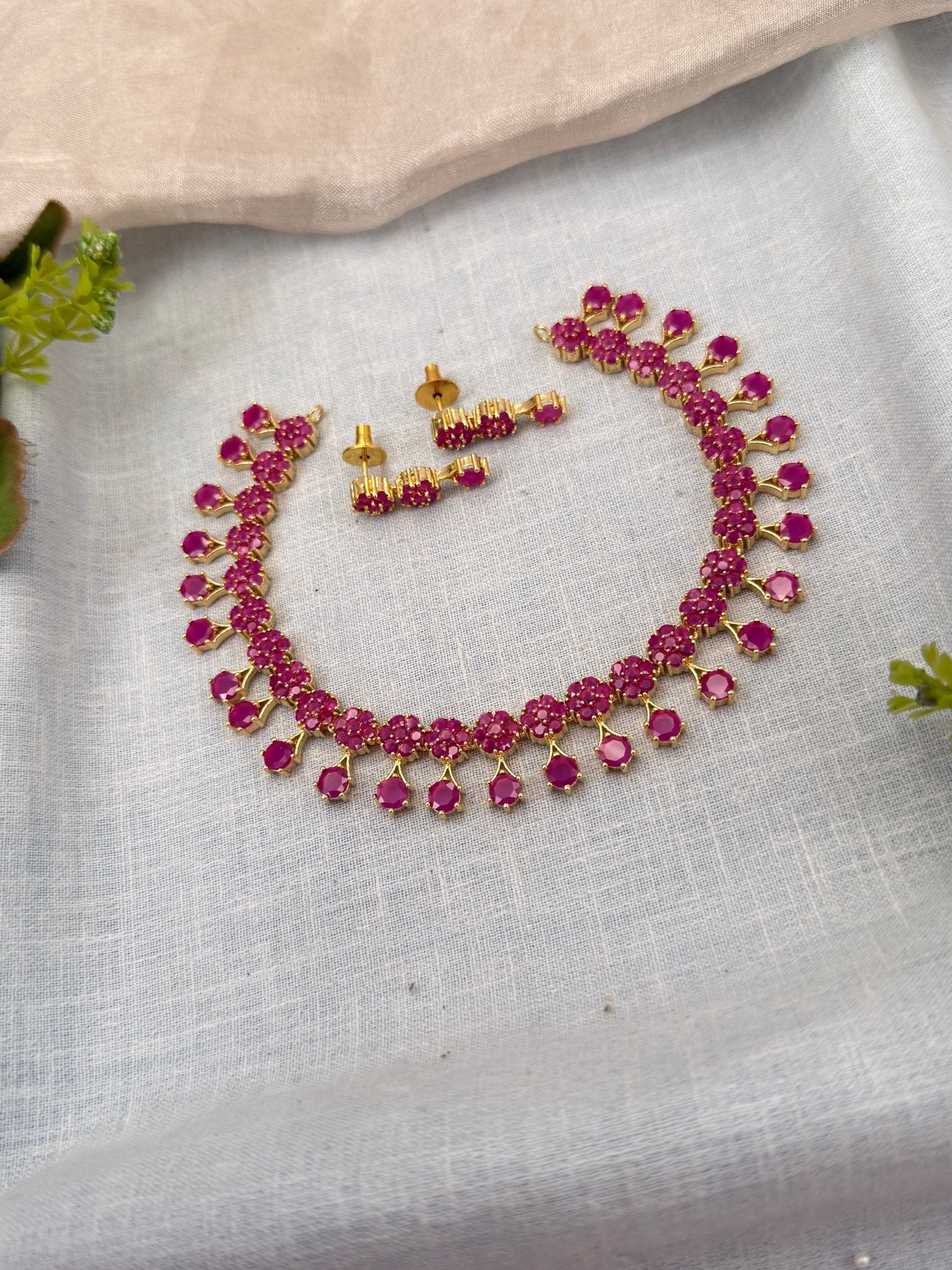 Royal Pearl Stone Short Necklace Set 691 - Mahilas