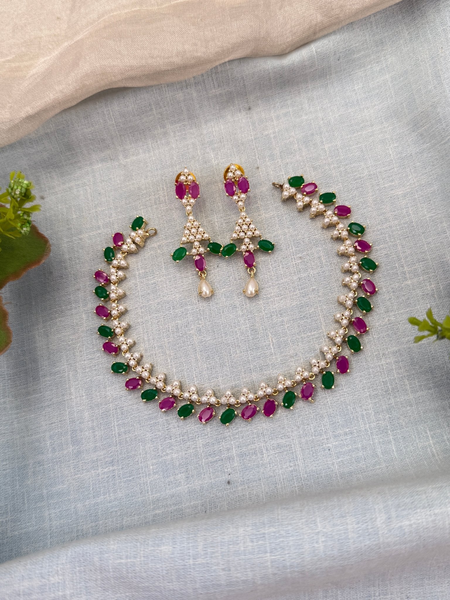 Royal Pearl Stone Short Necklace Set 698 - Mahilas