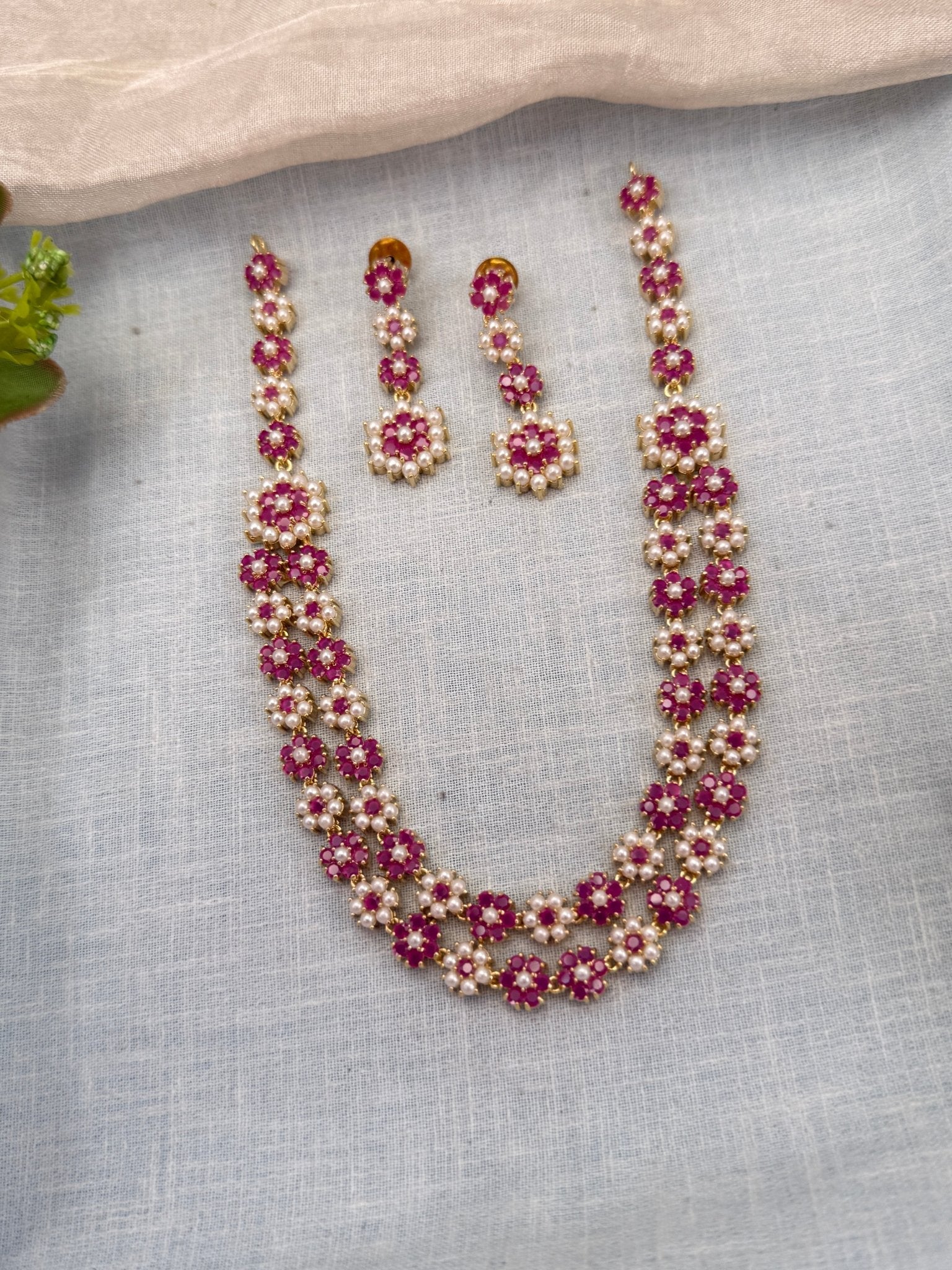 Royal Pearl Stone Short Necklace Set 706 - Mahilas