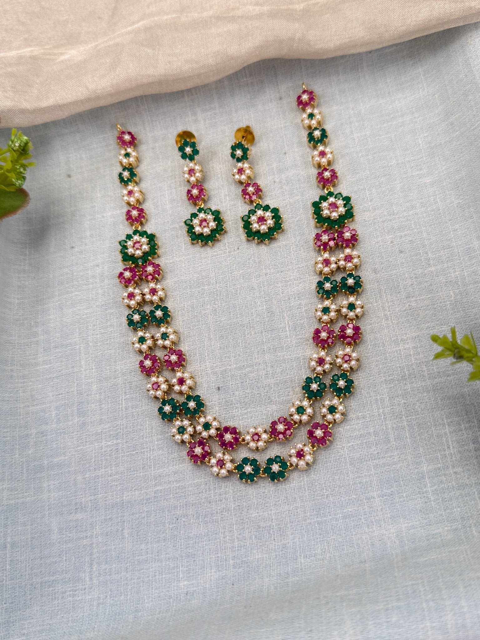 Royal Pearl Stone Short Necklace Set 707 - Mahilas