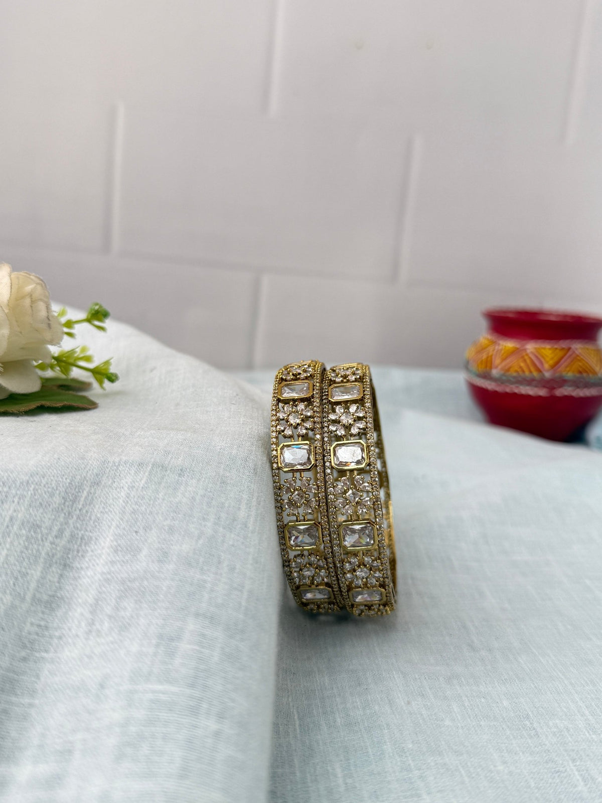 Royal Stone Premium Bangles |Set Of 2| B0420 - Mahilas