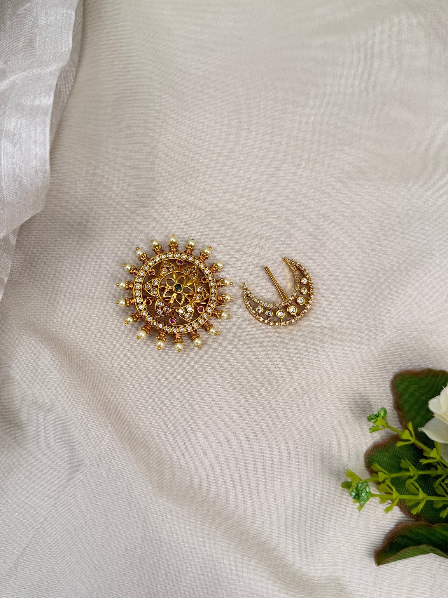 Royal Surya Chandra Jadebille 339 - Mahilas