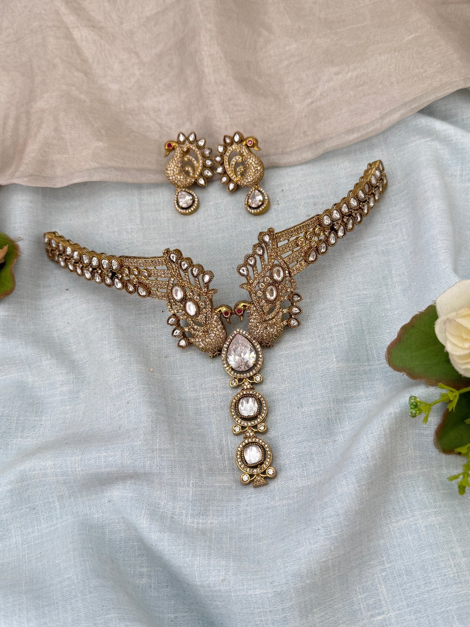 Royal Victorian Hasli Style Peacock Short Necklace Set 675 - Mahilas
