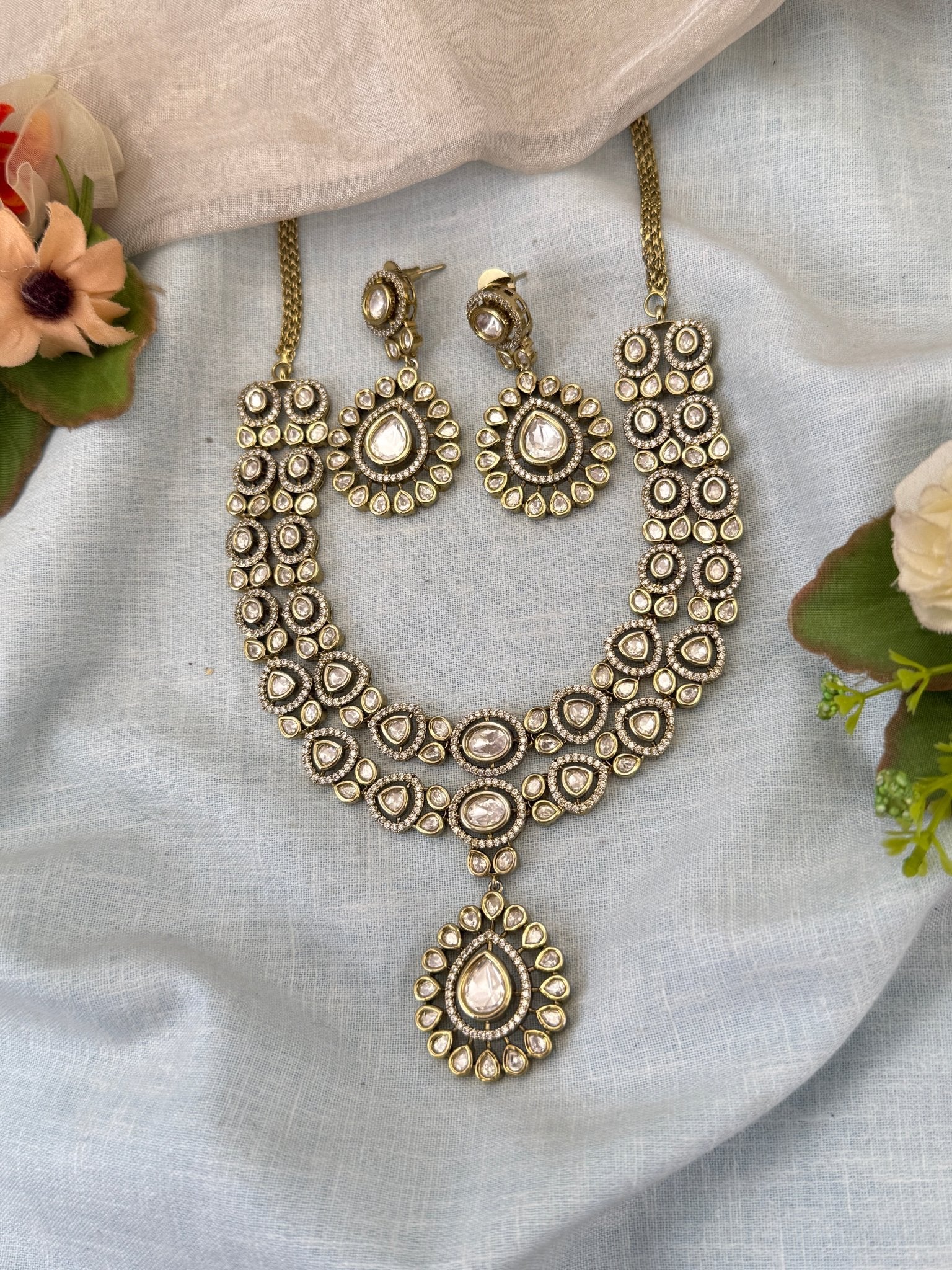 Royal Victorian Kundan Layer Short Necklace Set 681 - Mahilas