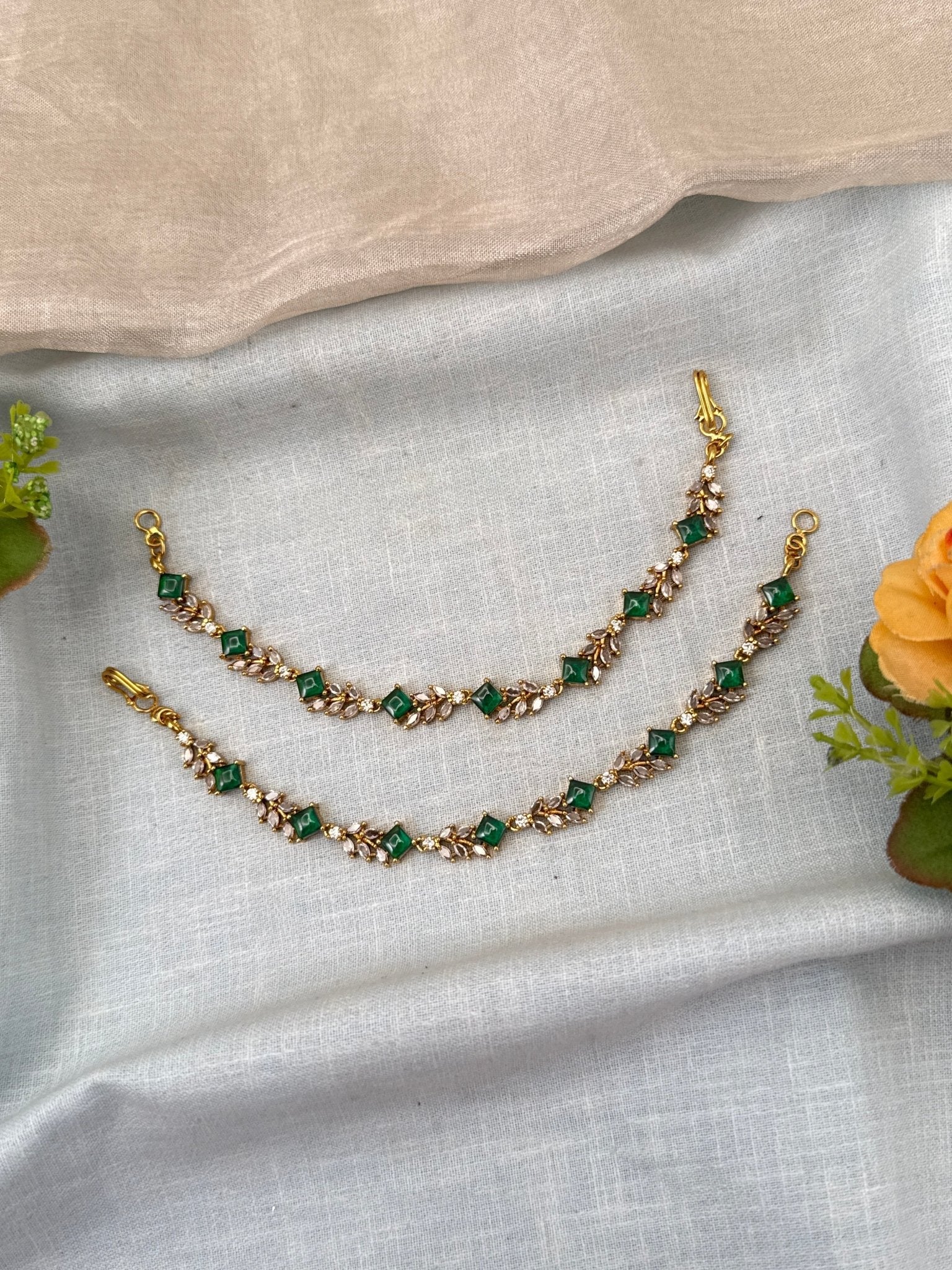 Royal Victorian Stone Maatal Earchain 431 - Mahilas