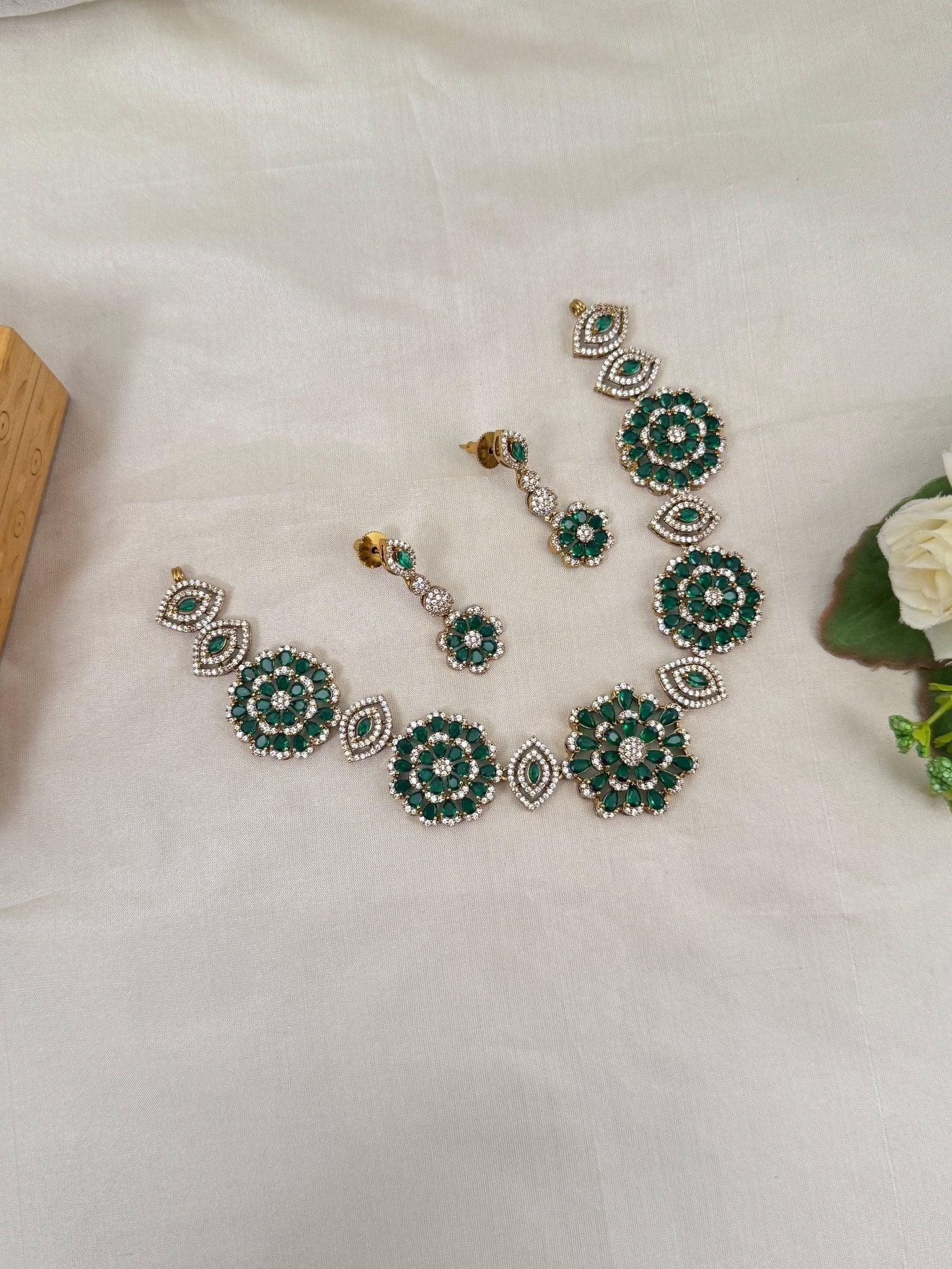 Royal Victorian Stone Necklace Set 264 - Mahilas