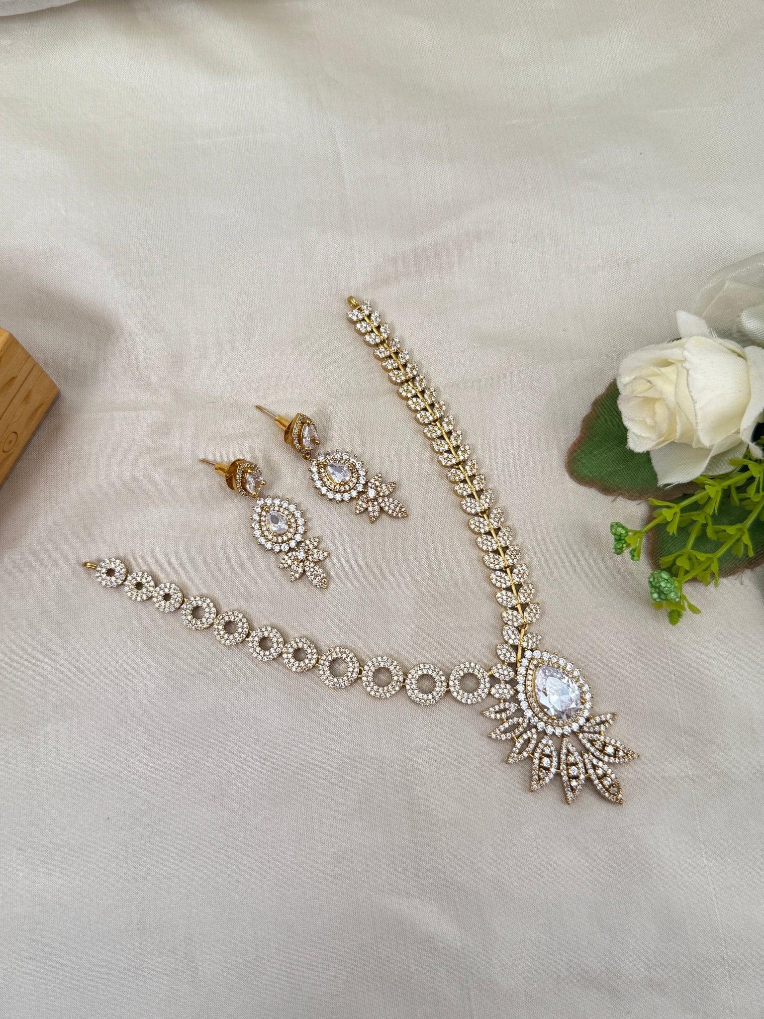 Royal Victorian Stone Necklace Set 267 - Mahilas