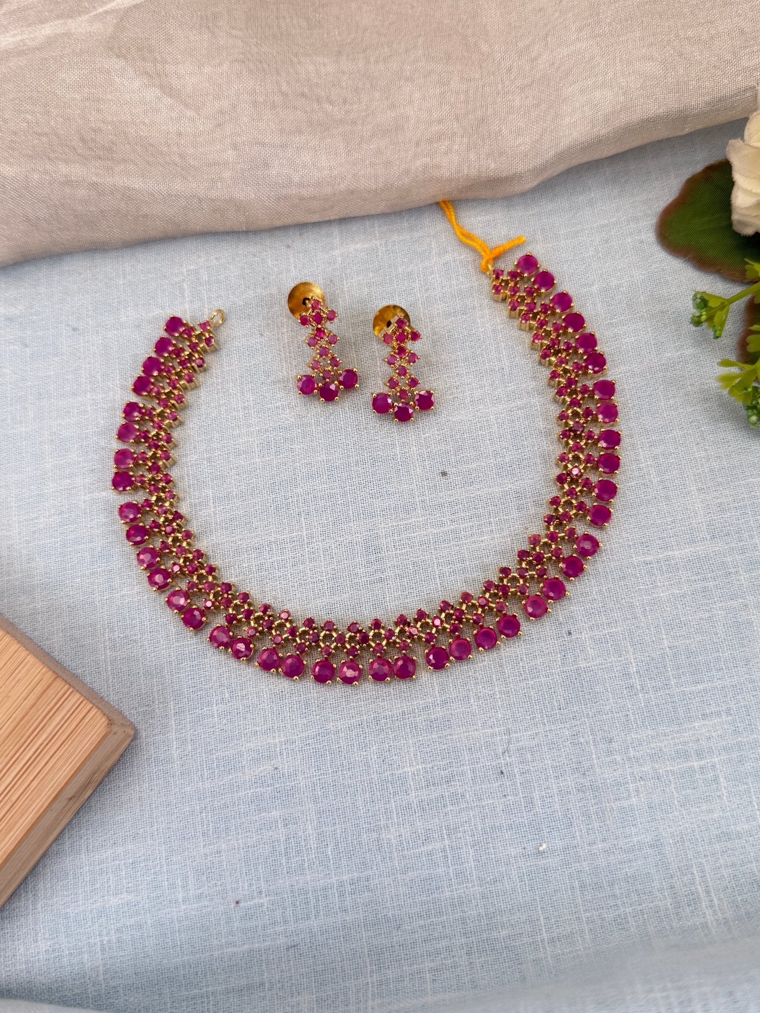 Royal Zircon Stone Short Necklace Set 565 - Mahilas