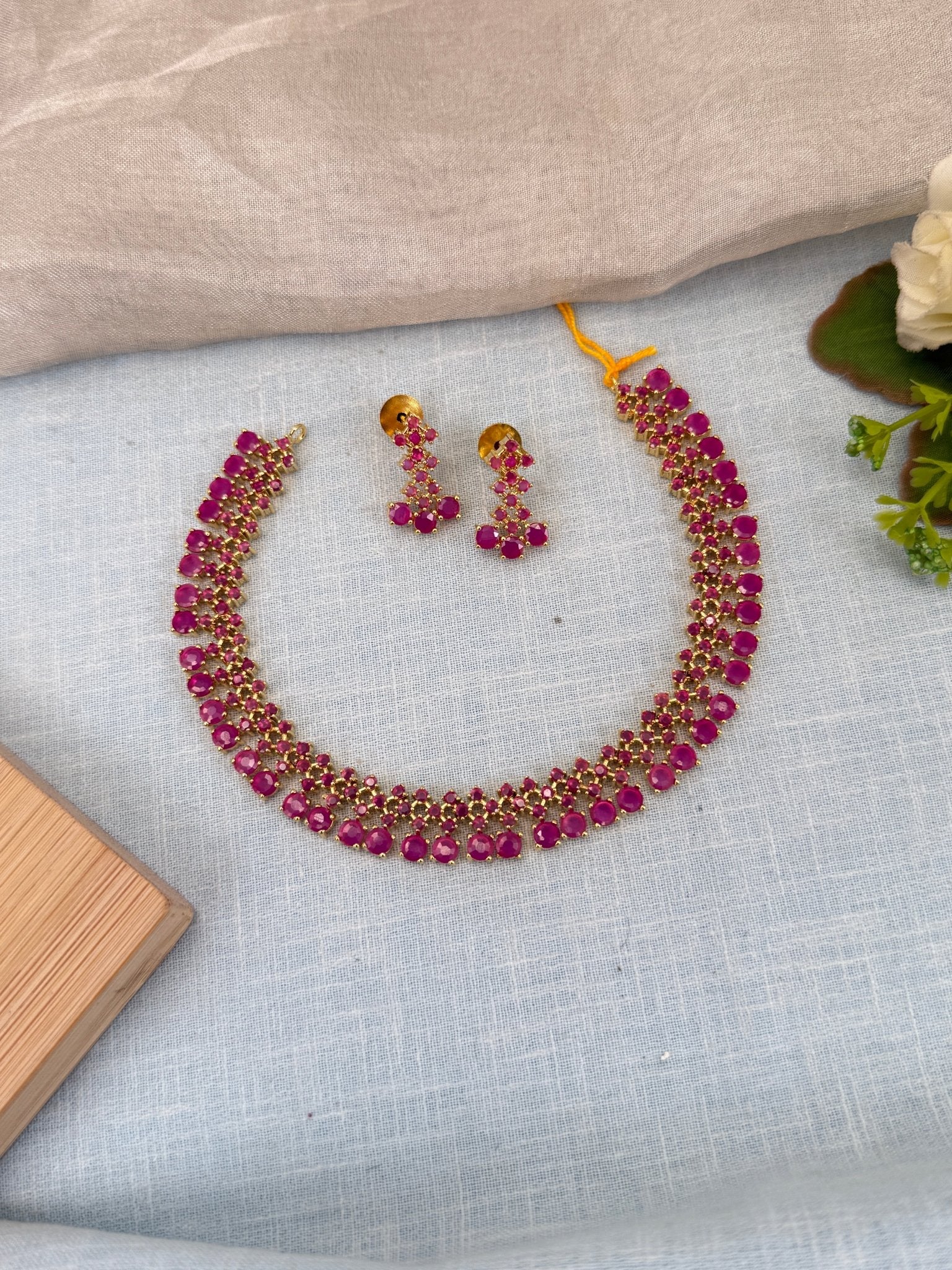 Royal Zircon Stone Short Necklace Set 565 - Mahilas